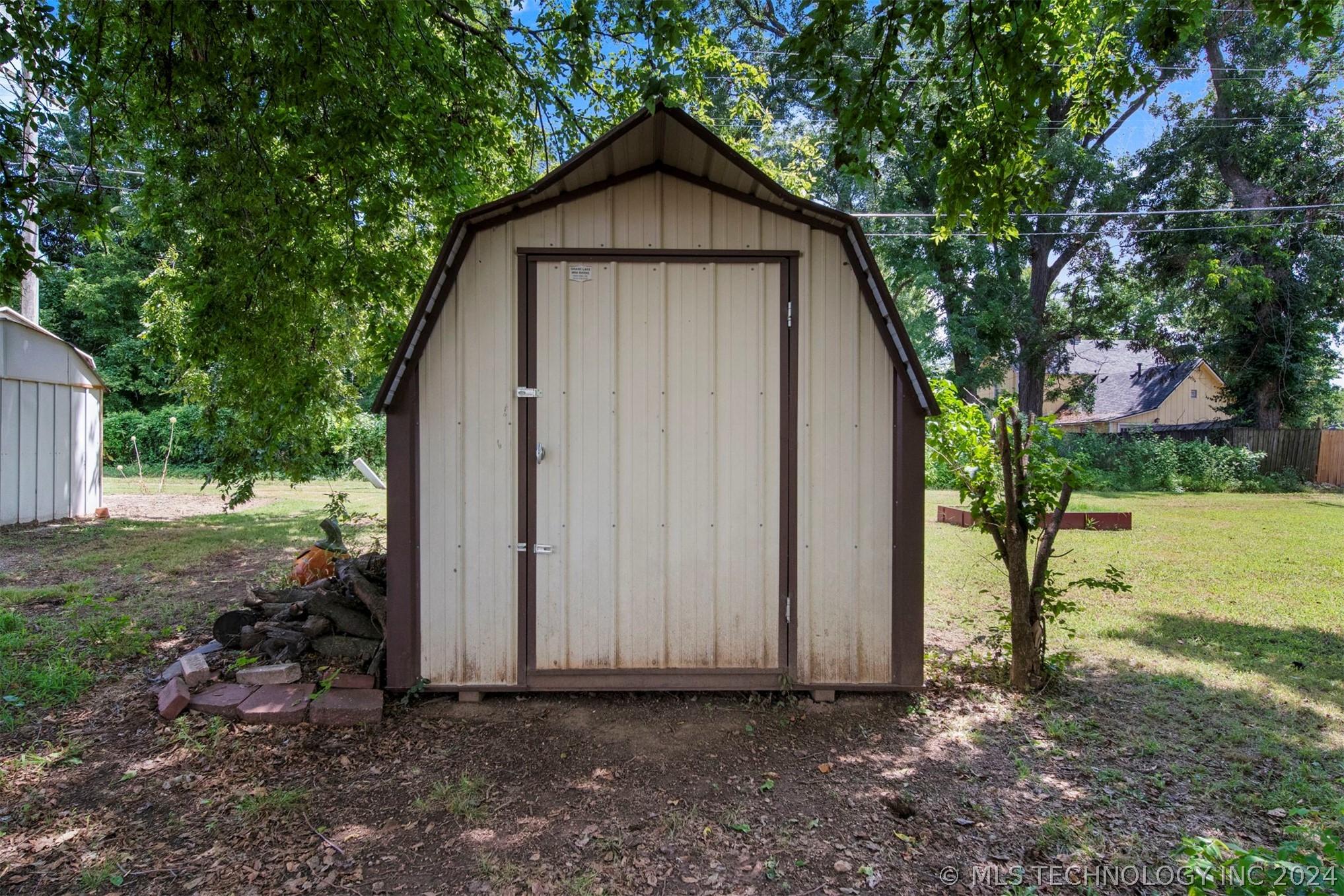 111 W Church Avenue