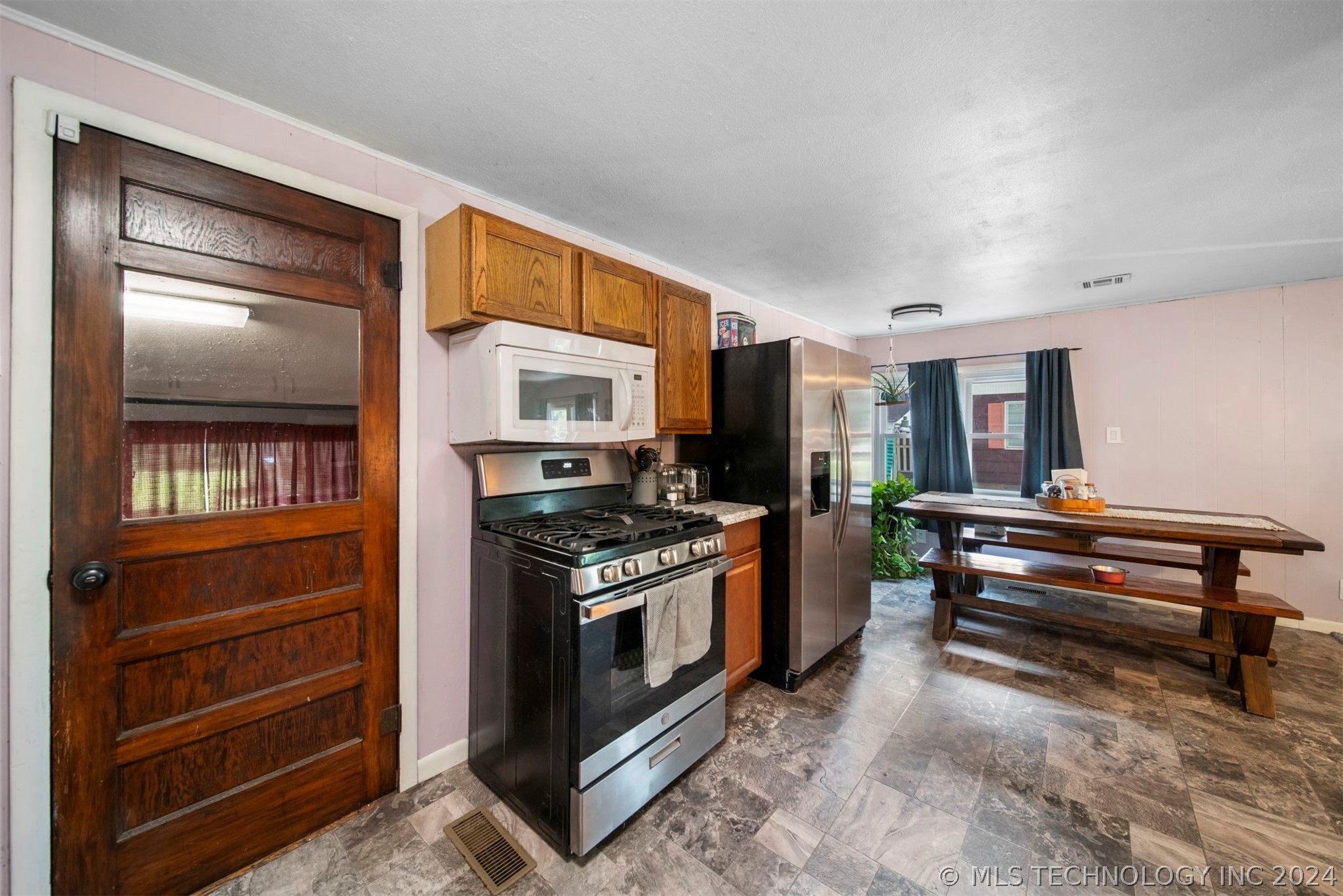 111 W Church Avenue