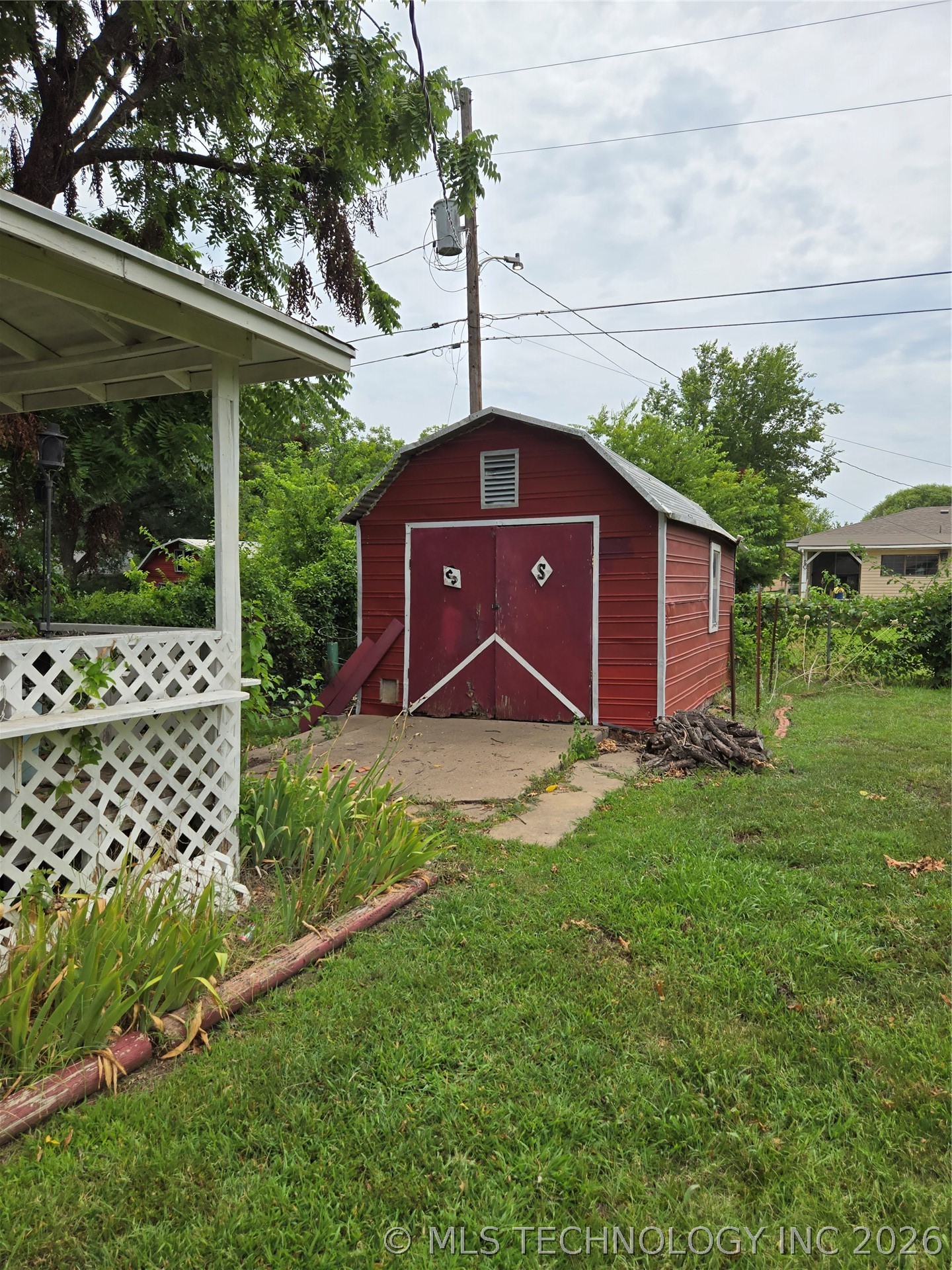 1407 W Clint Street