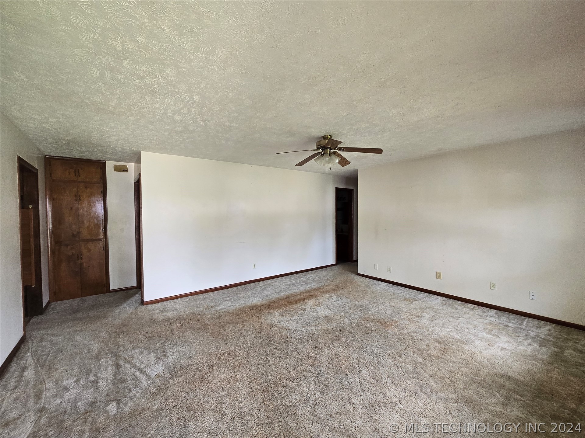 1407 W Clint Street
