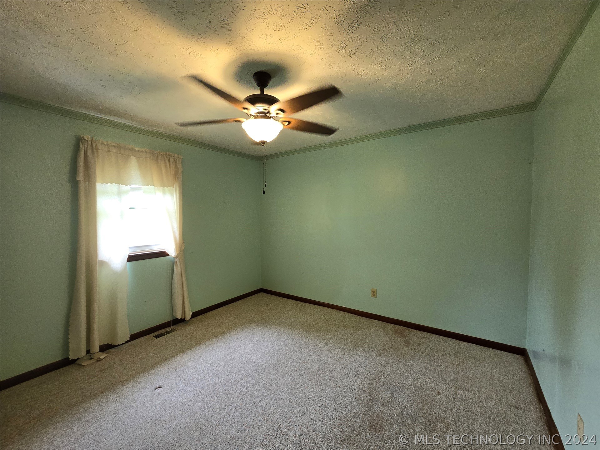 1407 W Clint Street