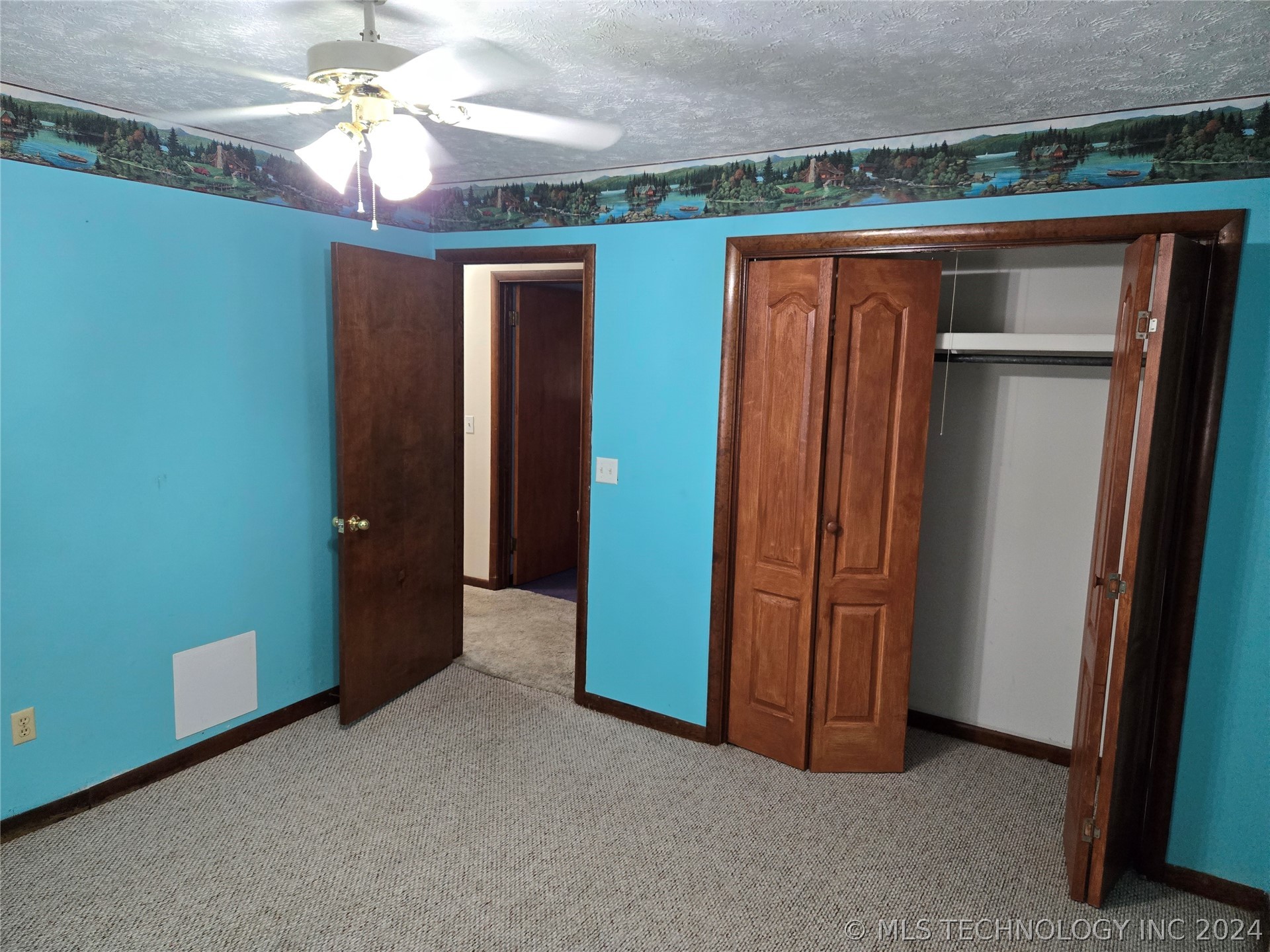1407 W Clint Street