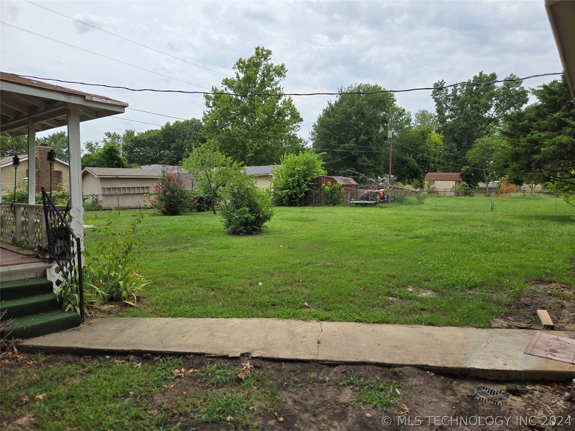 1407 W Clint Street