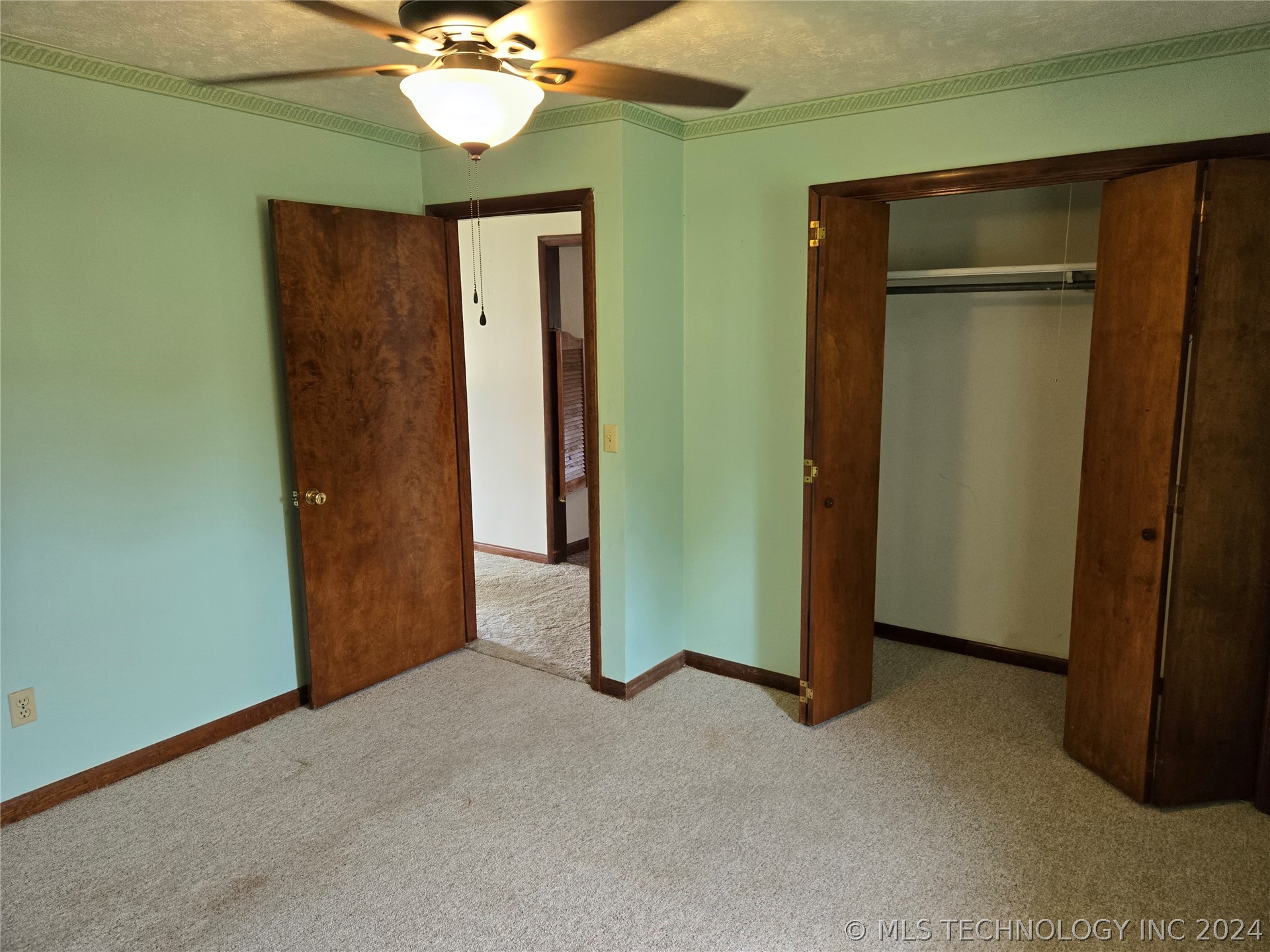 1407 W Clint Street