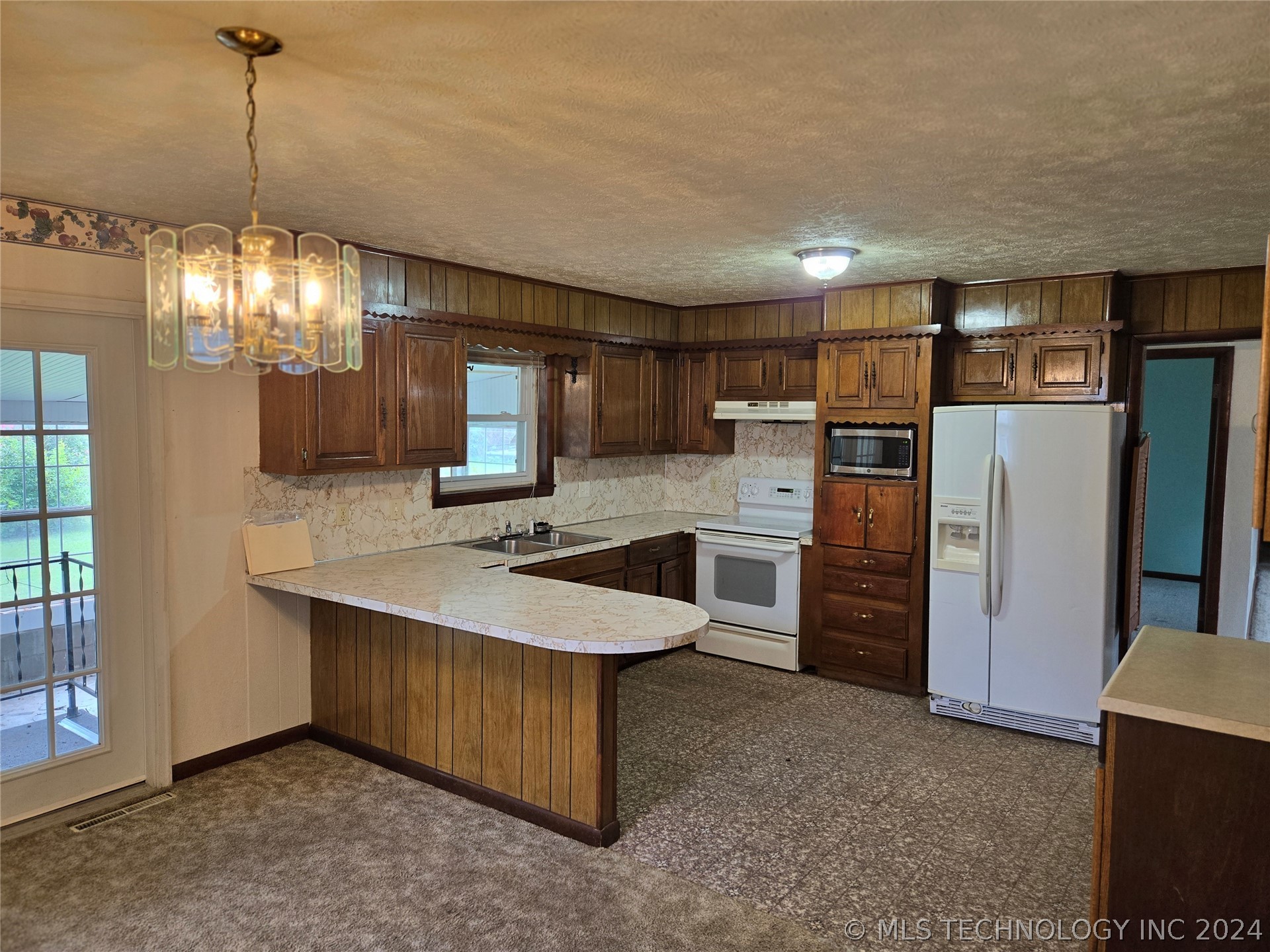 1407 W Clint Street