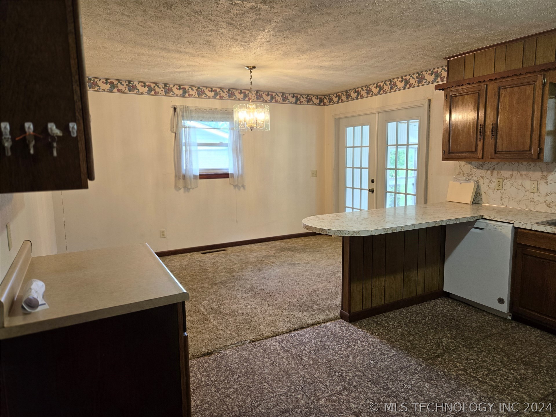 1407 W Clint Street