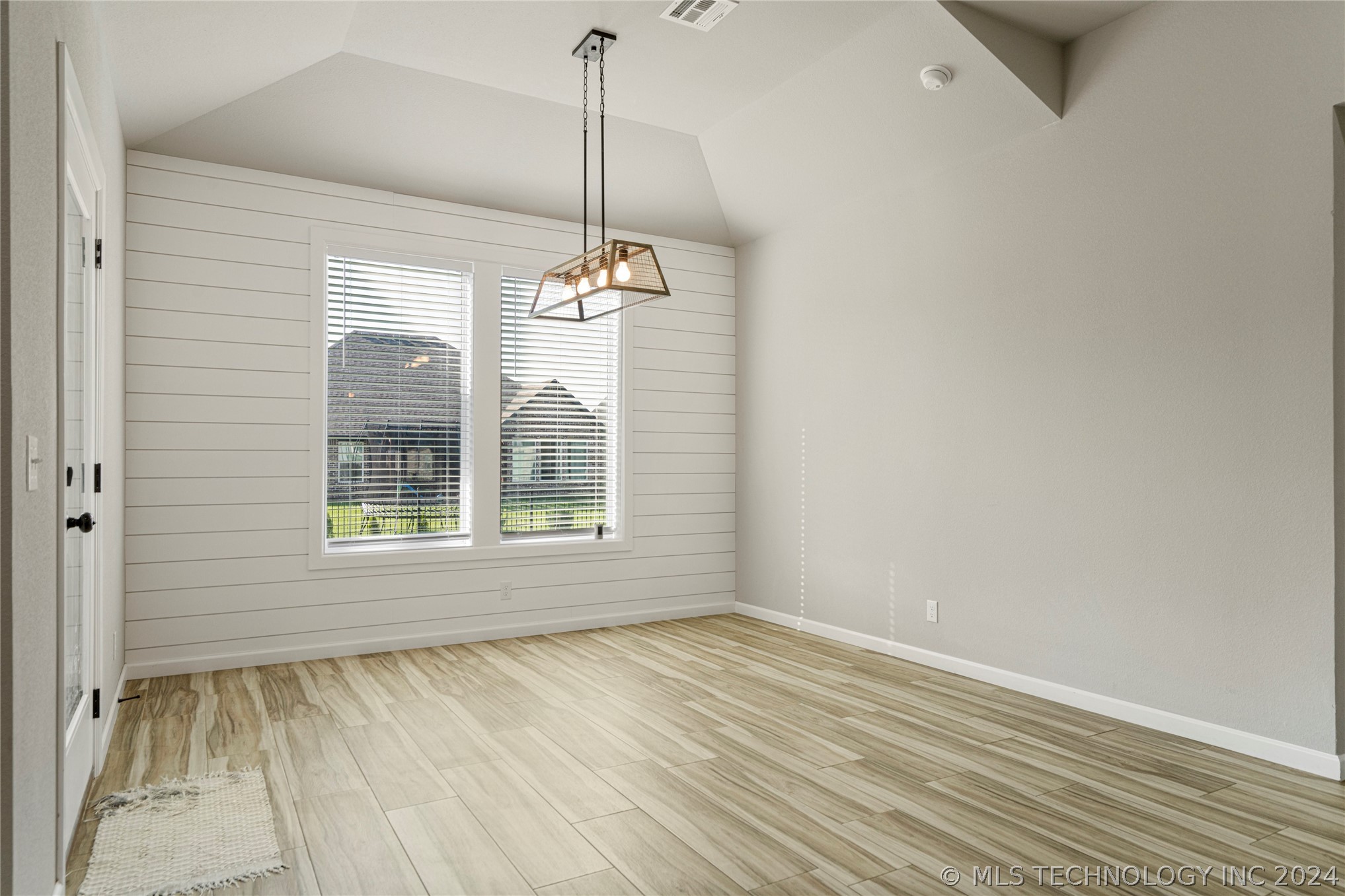 3050 Briarwood Avenue