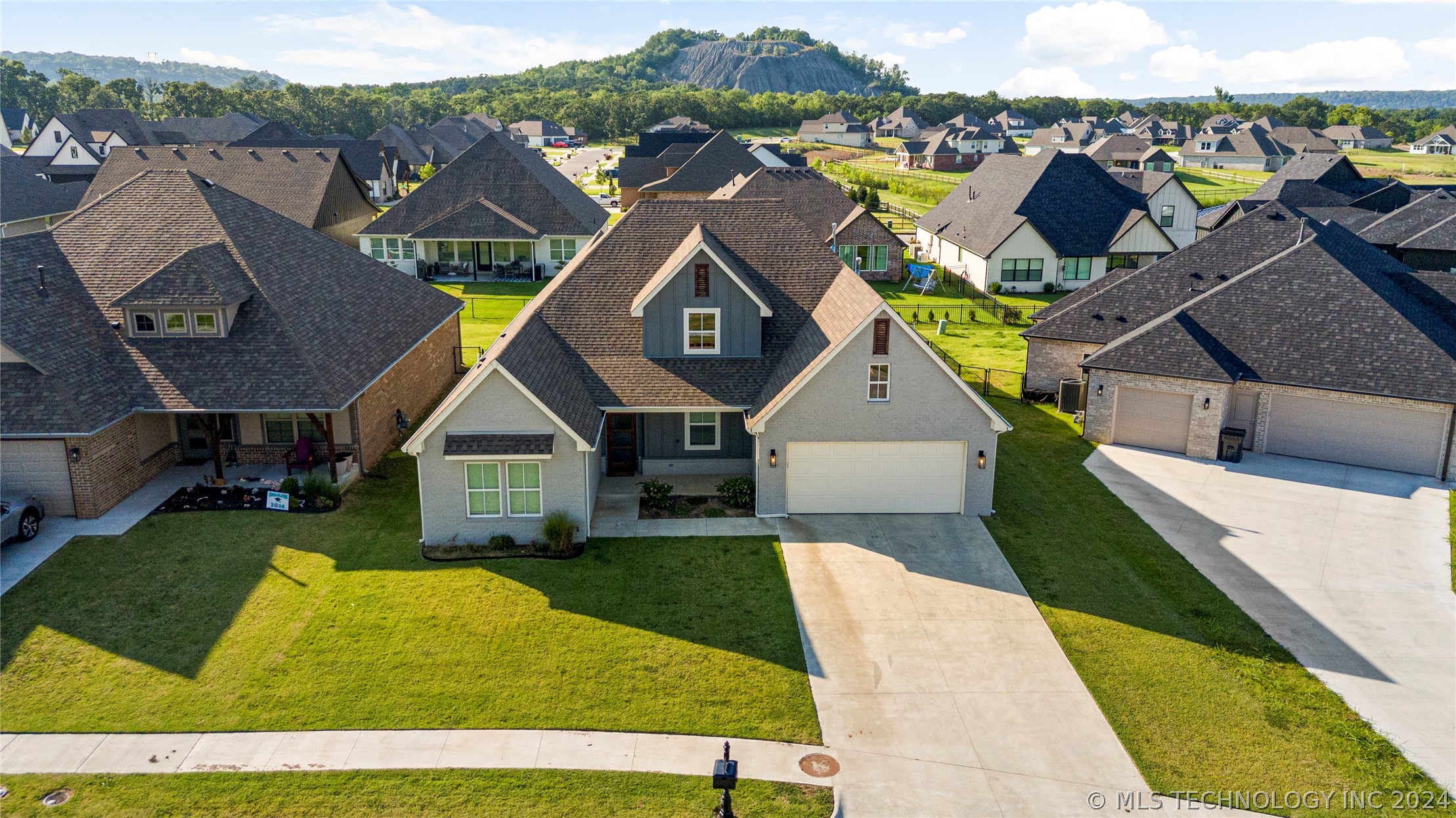 3050 Briarwood Avenue