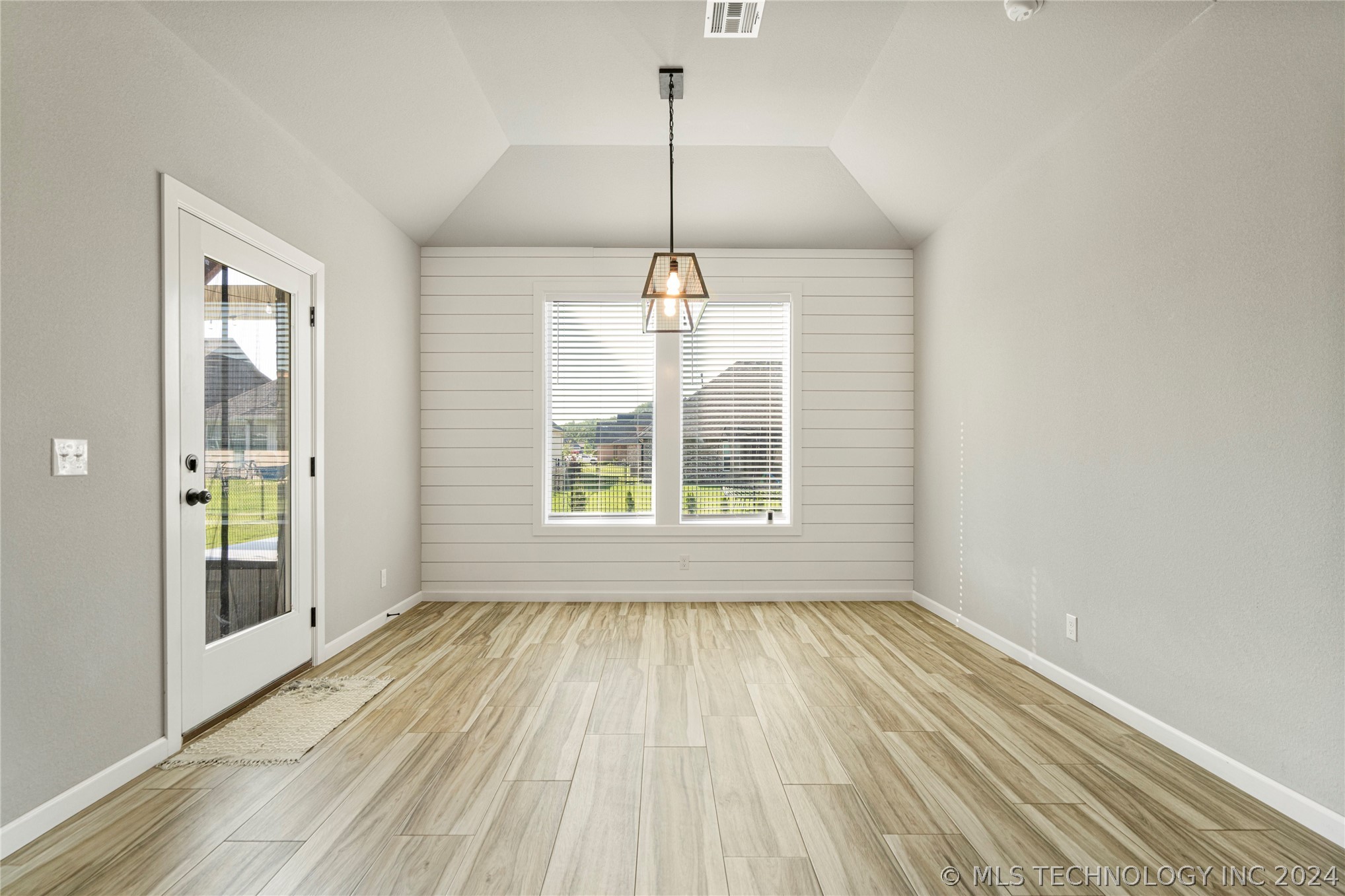 3050 Briarwood Avenue