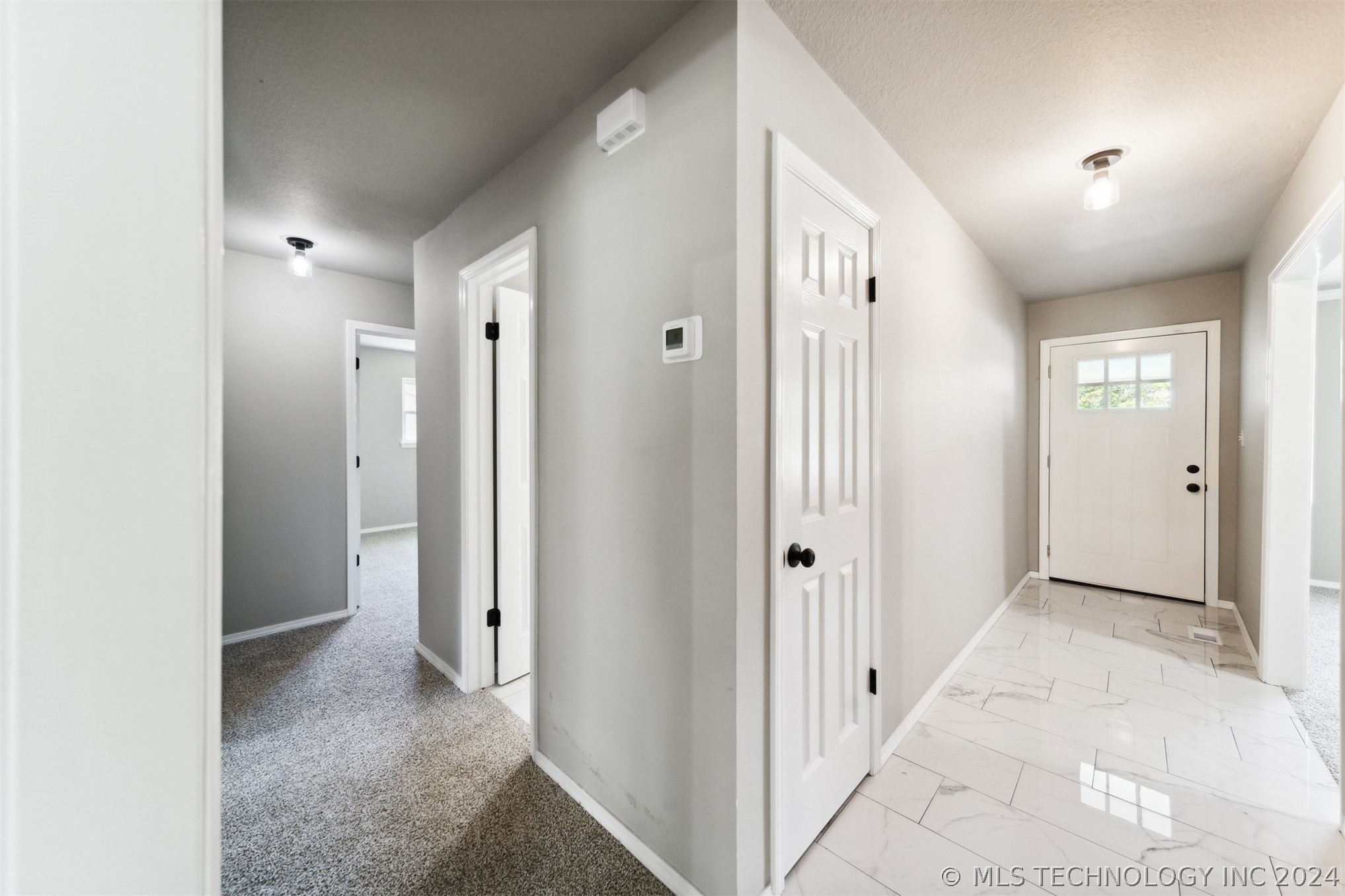 6005 S 76th Avenue E