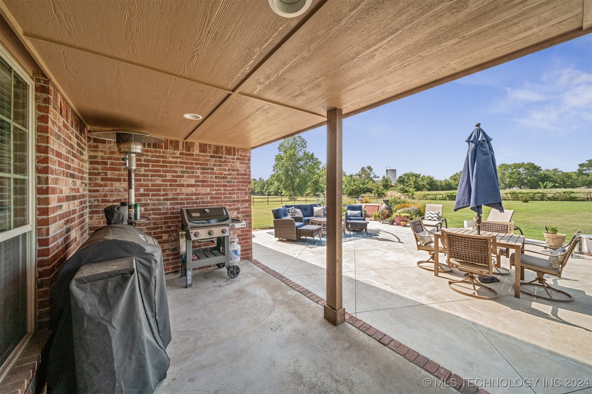 13555 E 463 Road