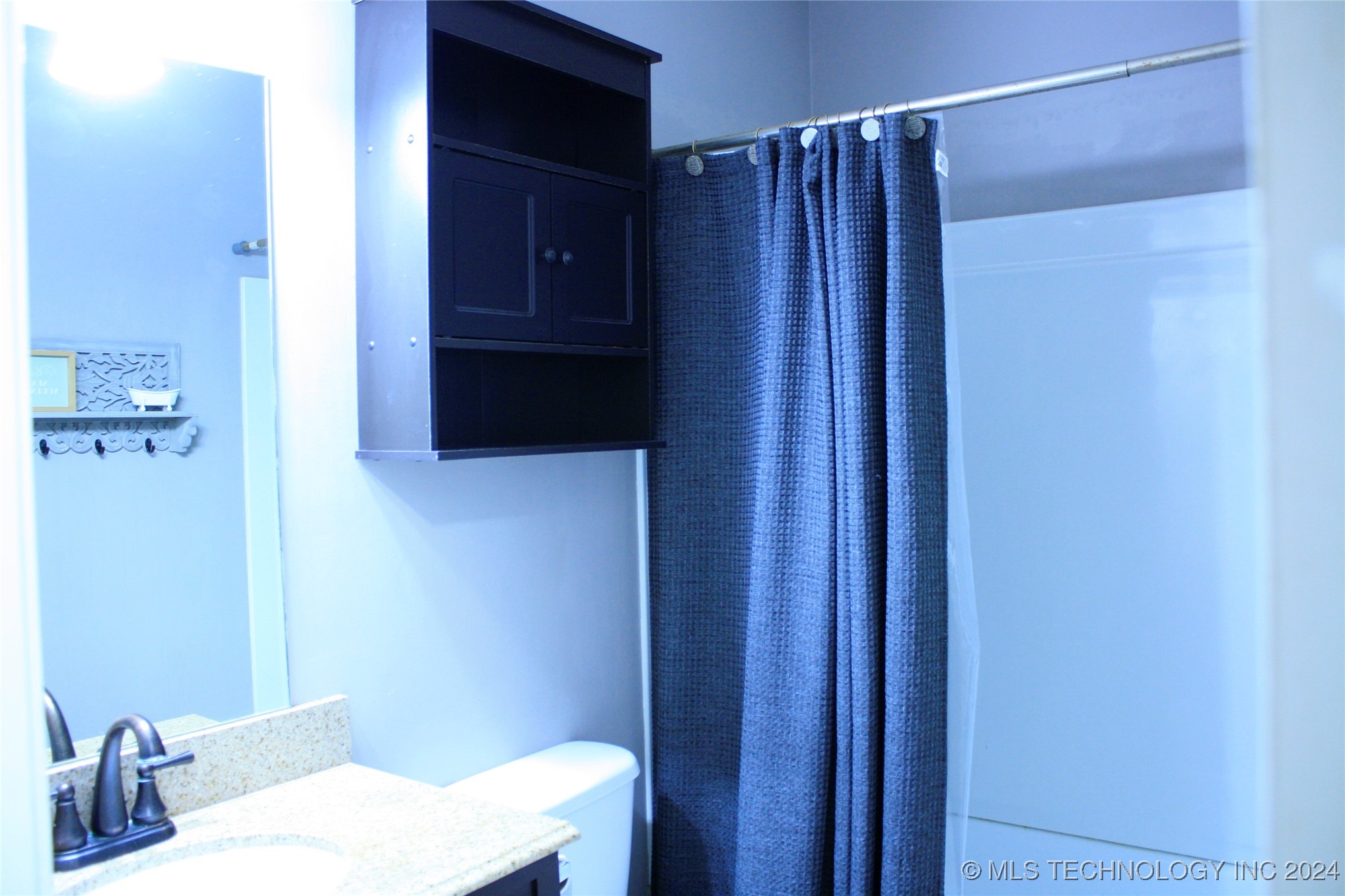 1908 W Fulton Street