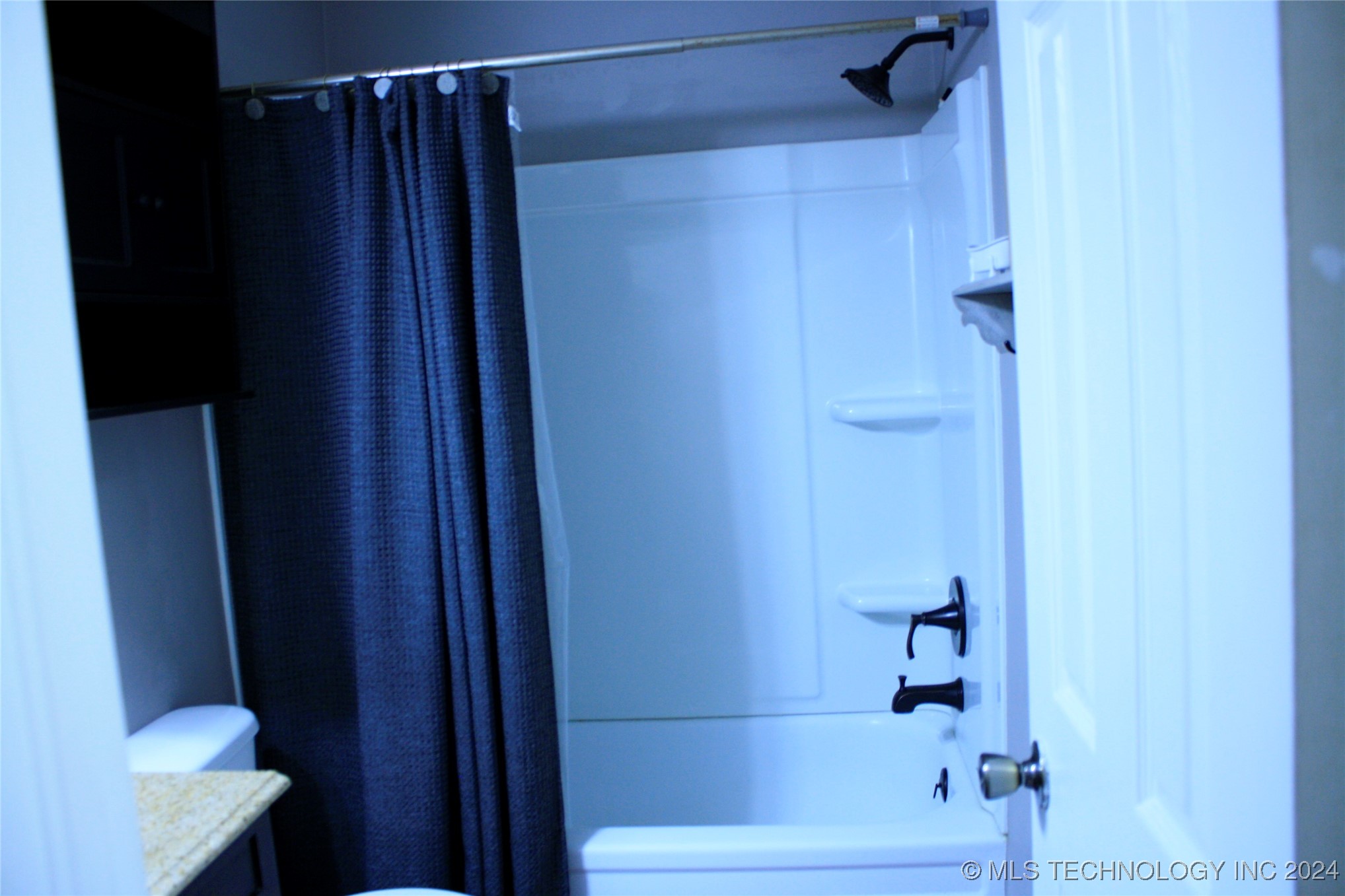 1908 W Fulton Street