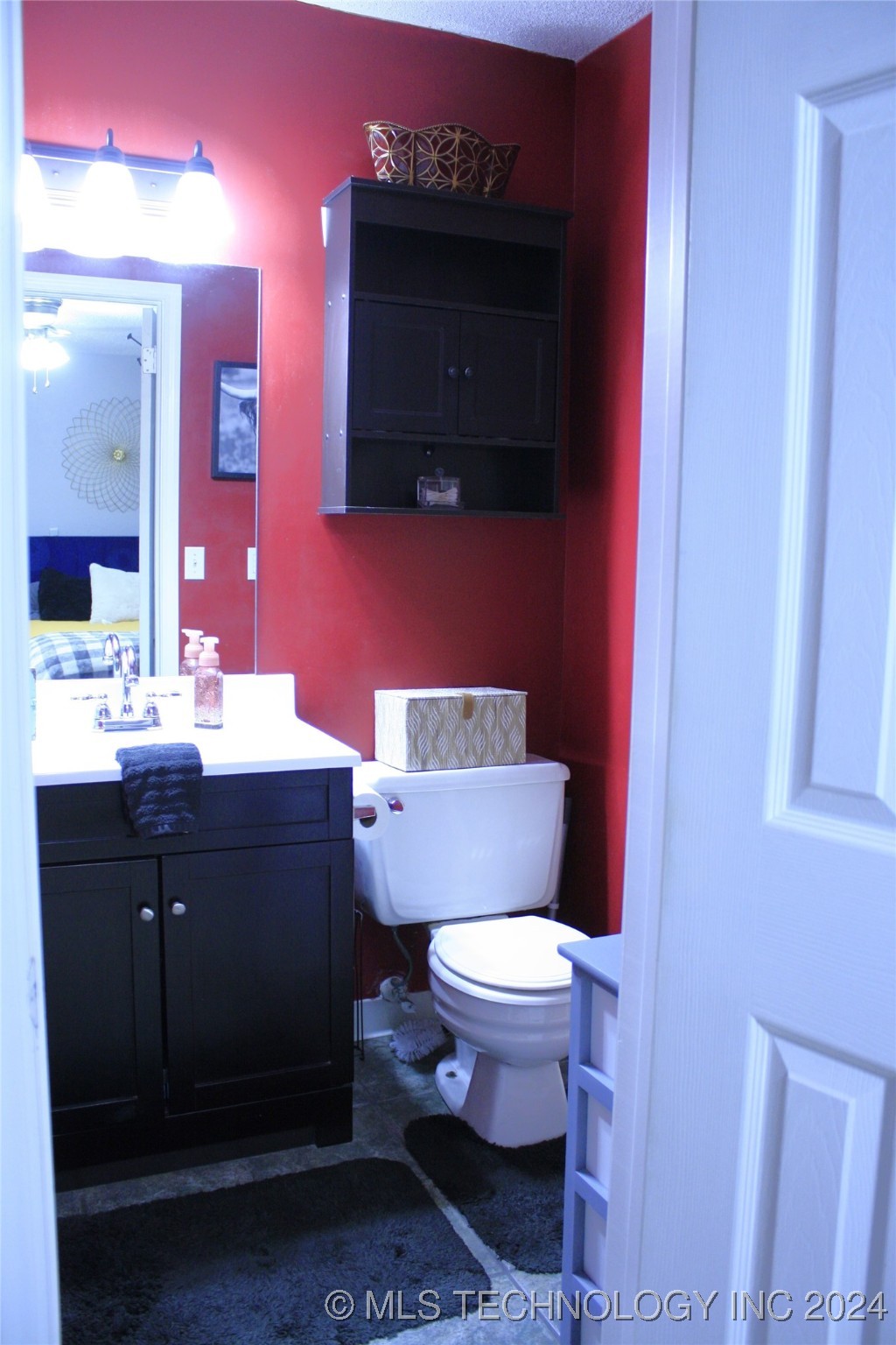 1908 W Fulton Street