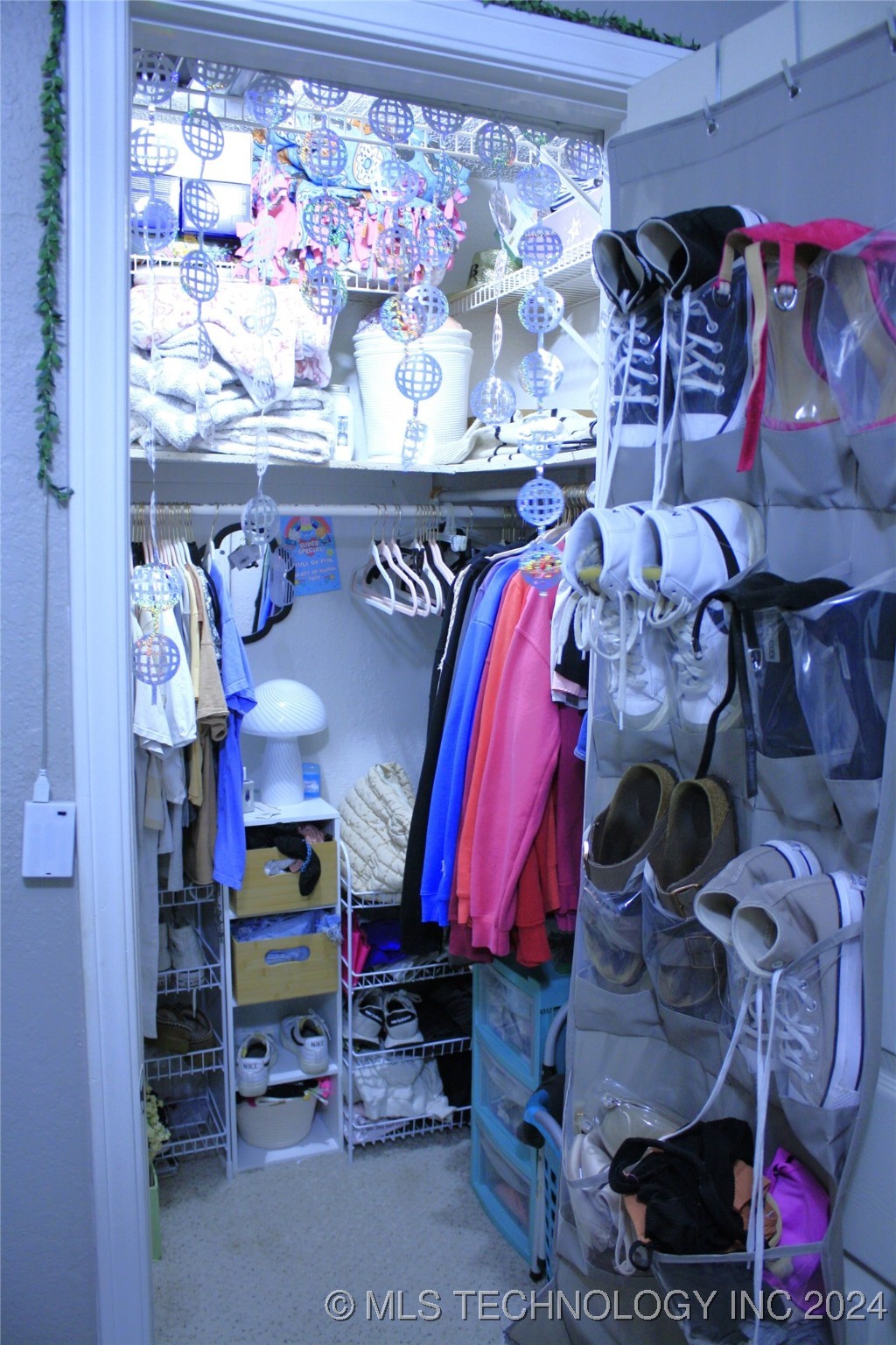 1908 W Fulton Street