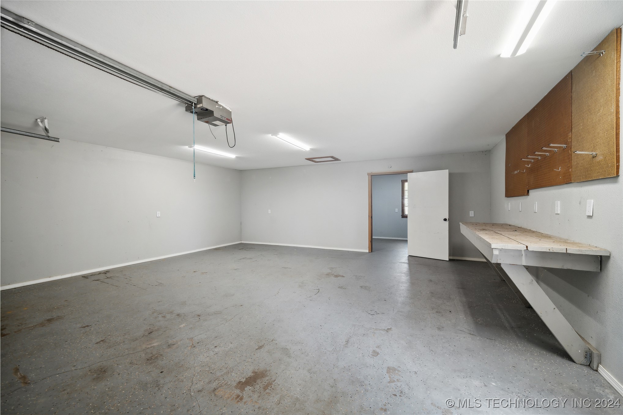 15083 E 480 Road