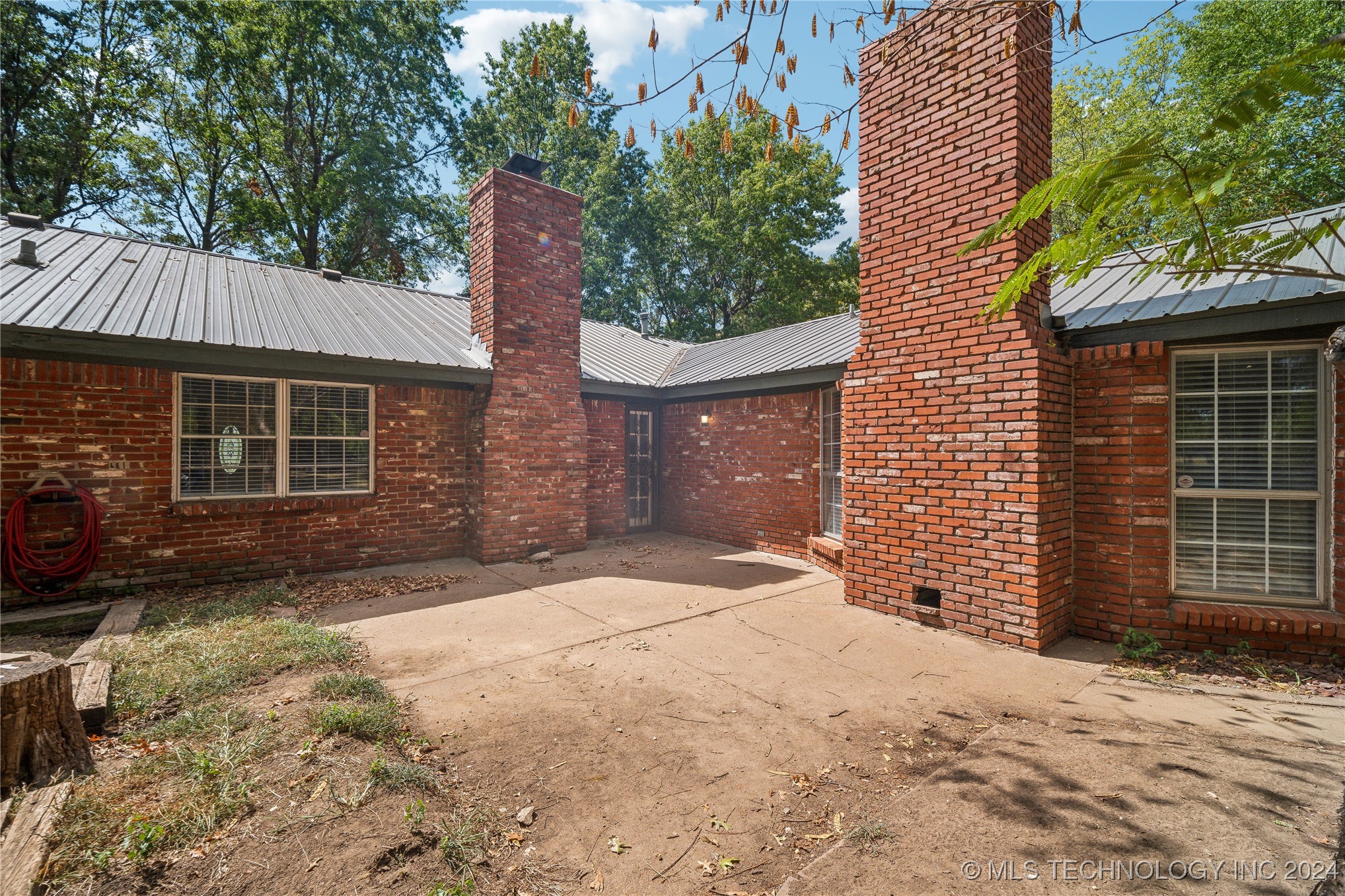 15083 E 480 Road