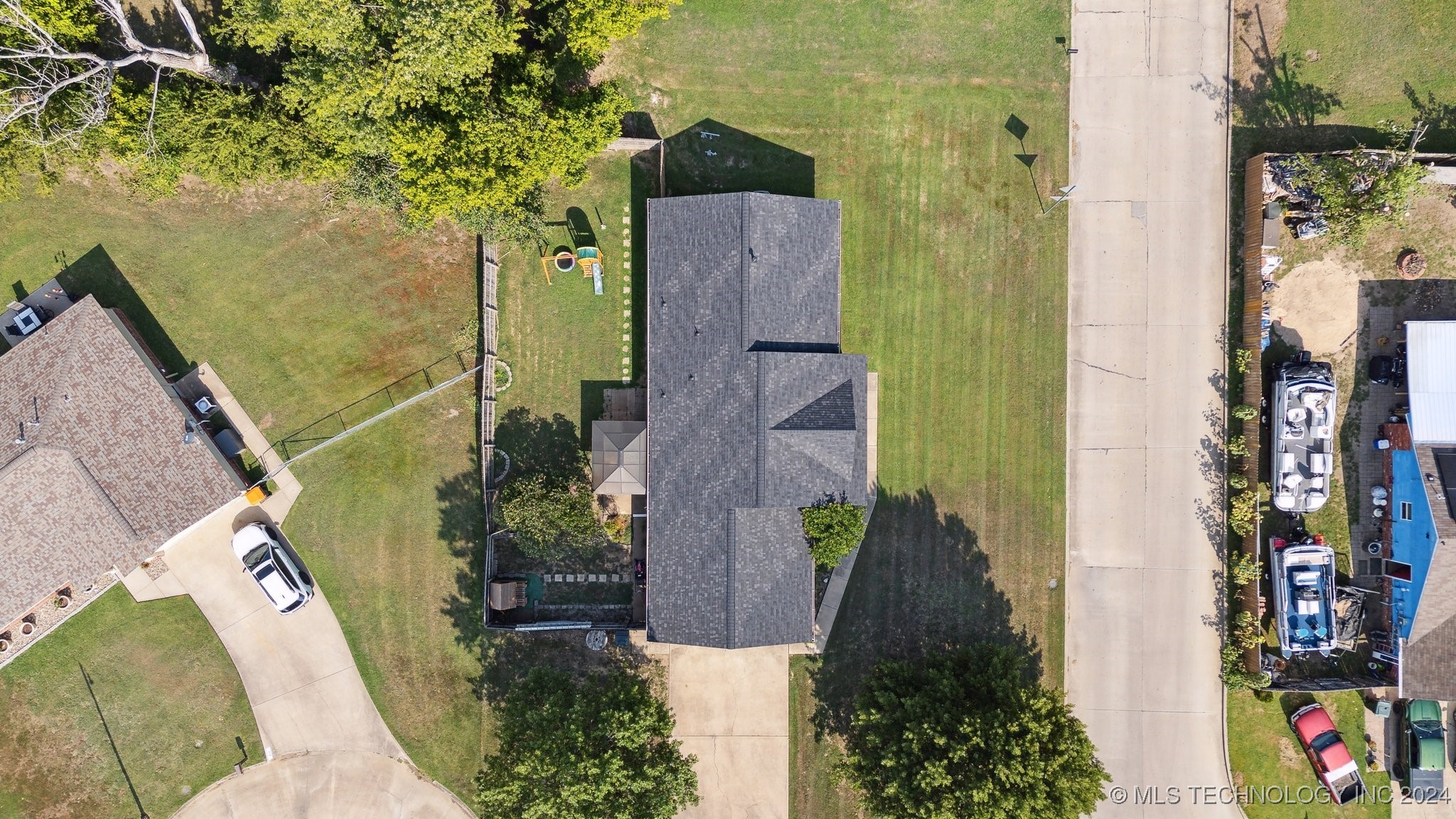 804 W 23rd Place N