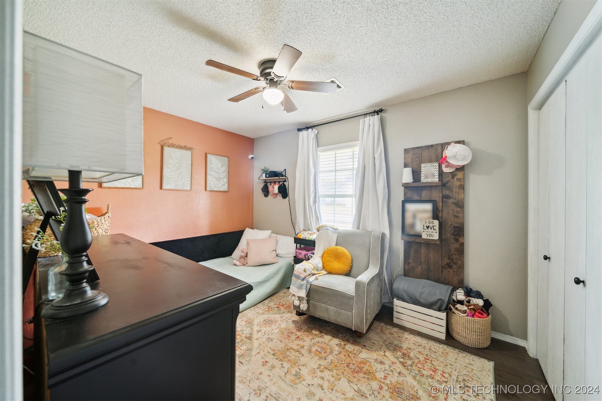 804 W 23rd Place N