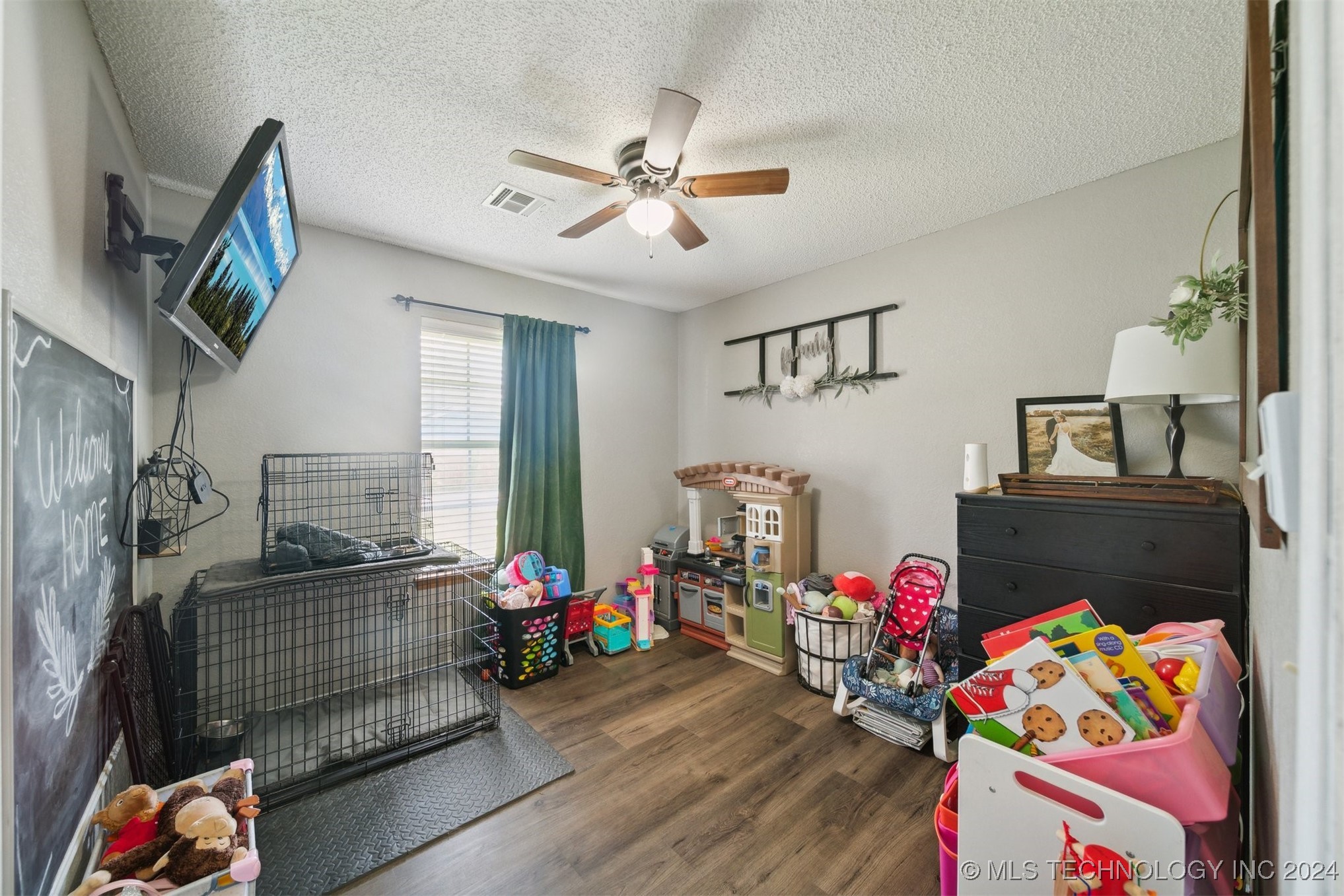 804 W 23rd Place N