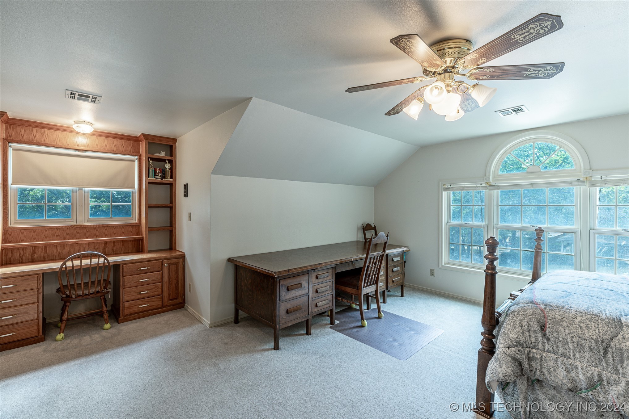 5280 S Robert Girten Road