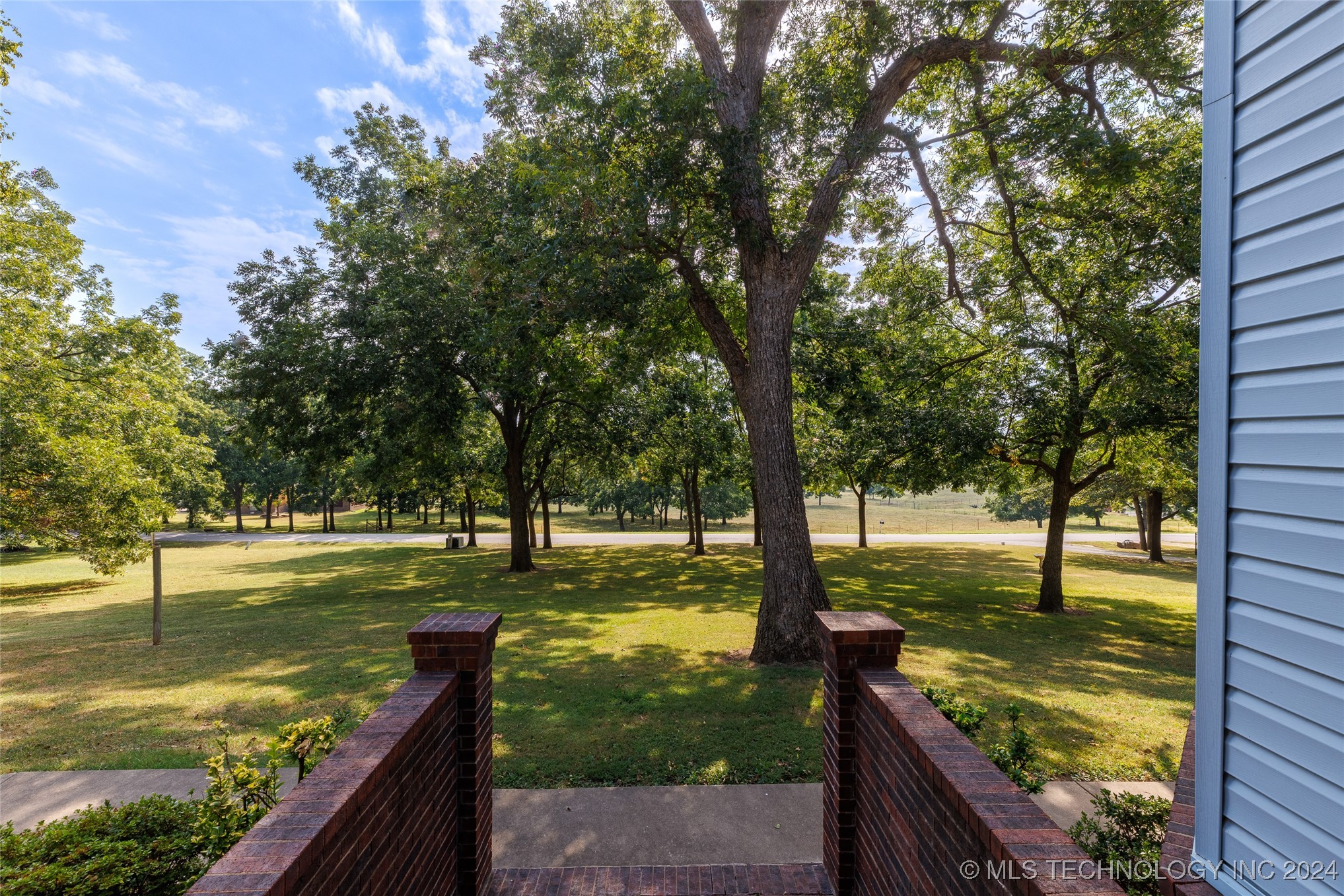 5280 S Robert Girten Road