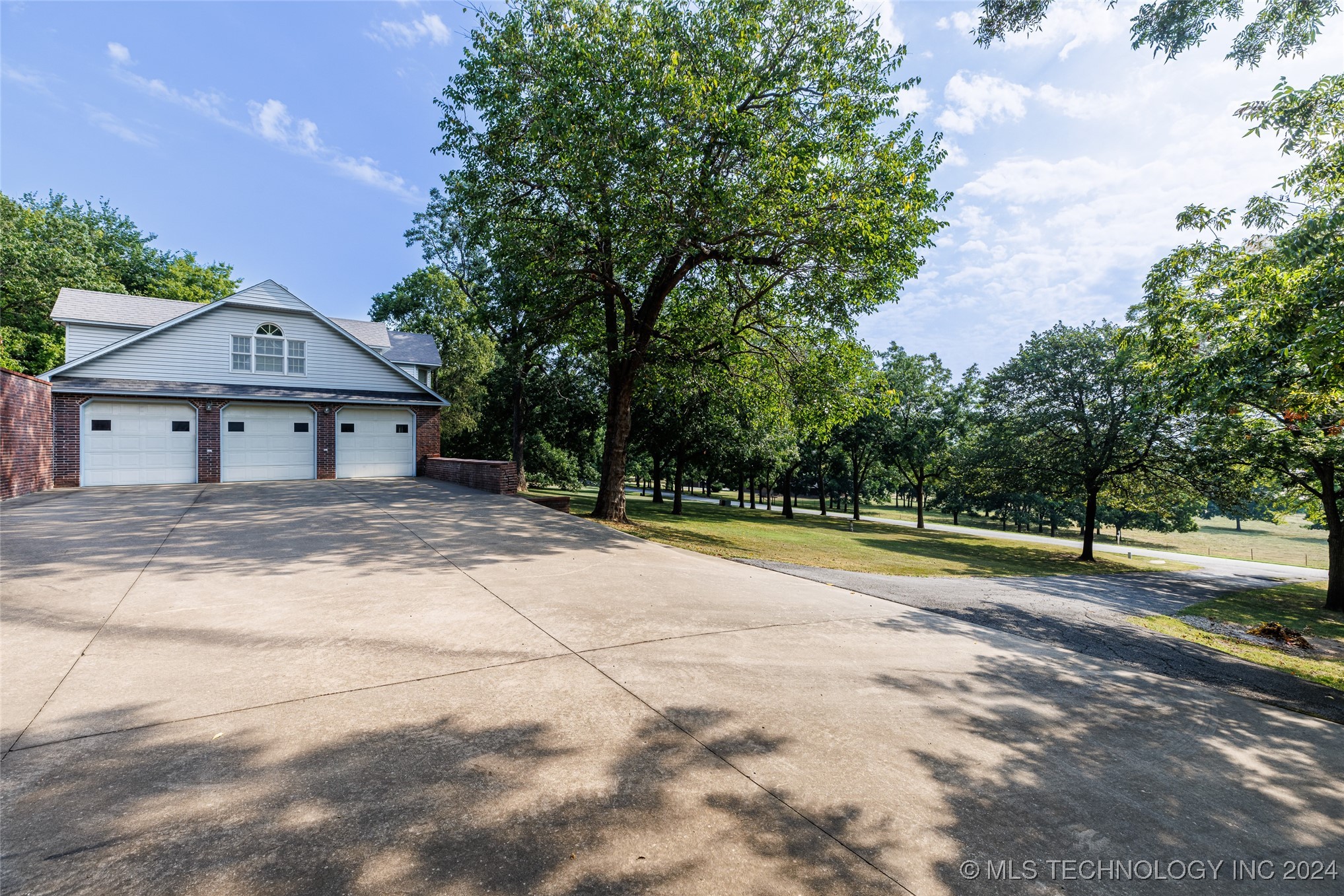 5280 S Robert Girten Road