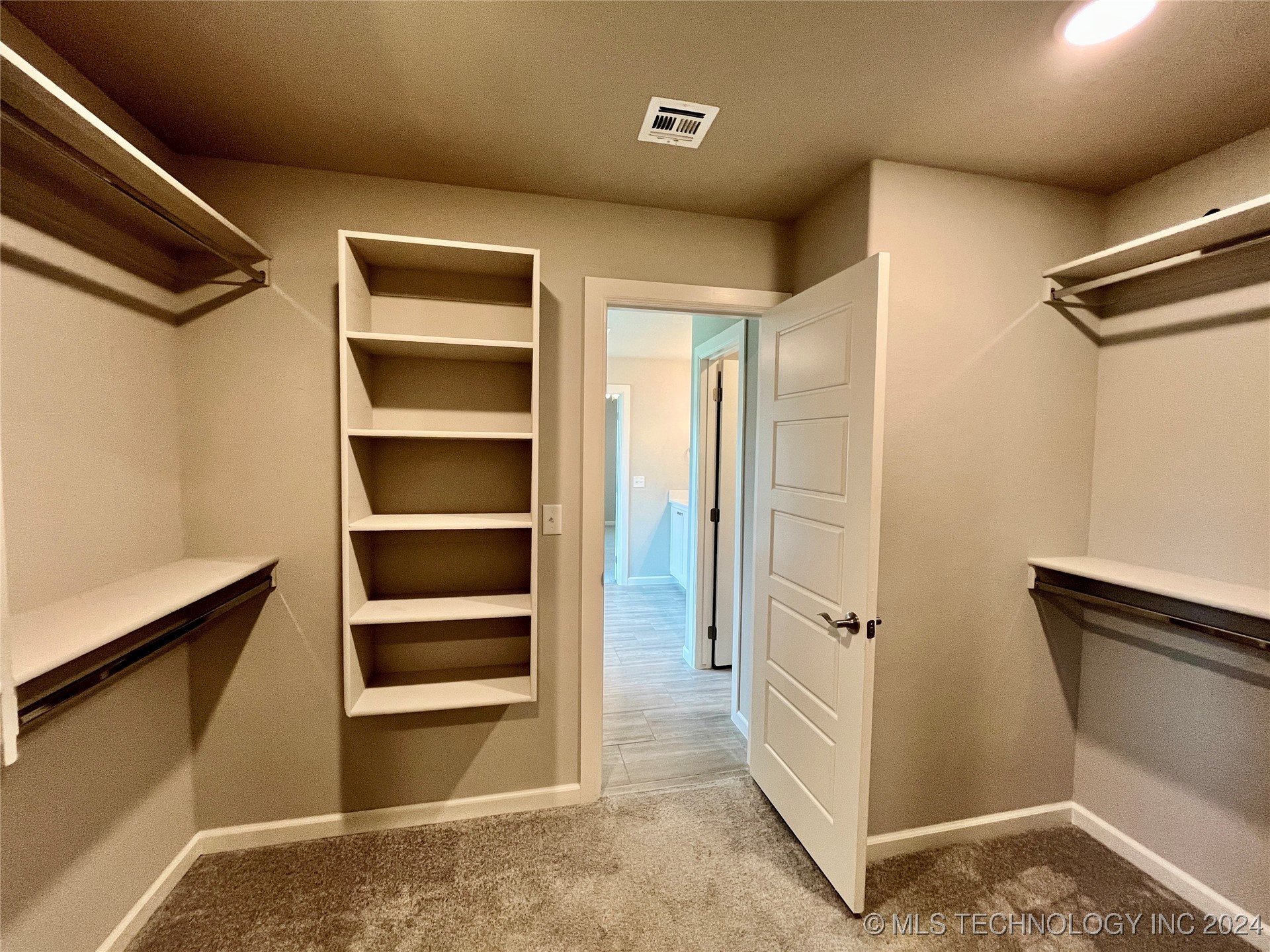 18965 Orchard Circle