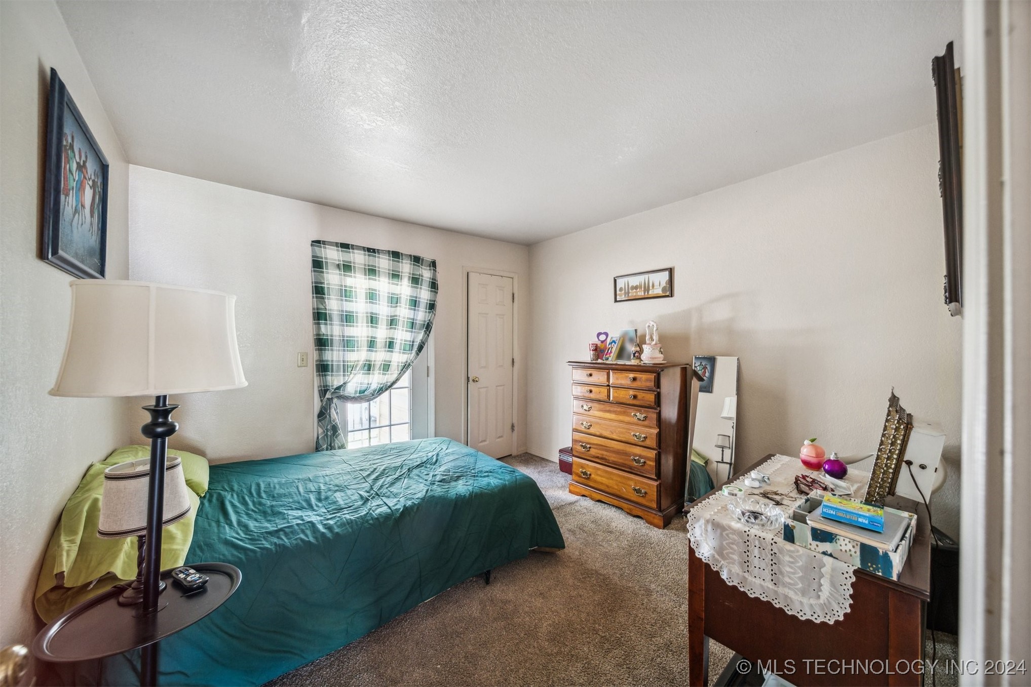 6639 S Victor Avenue S GG213