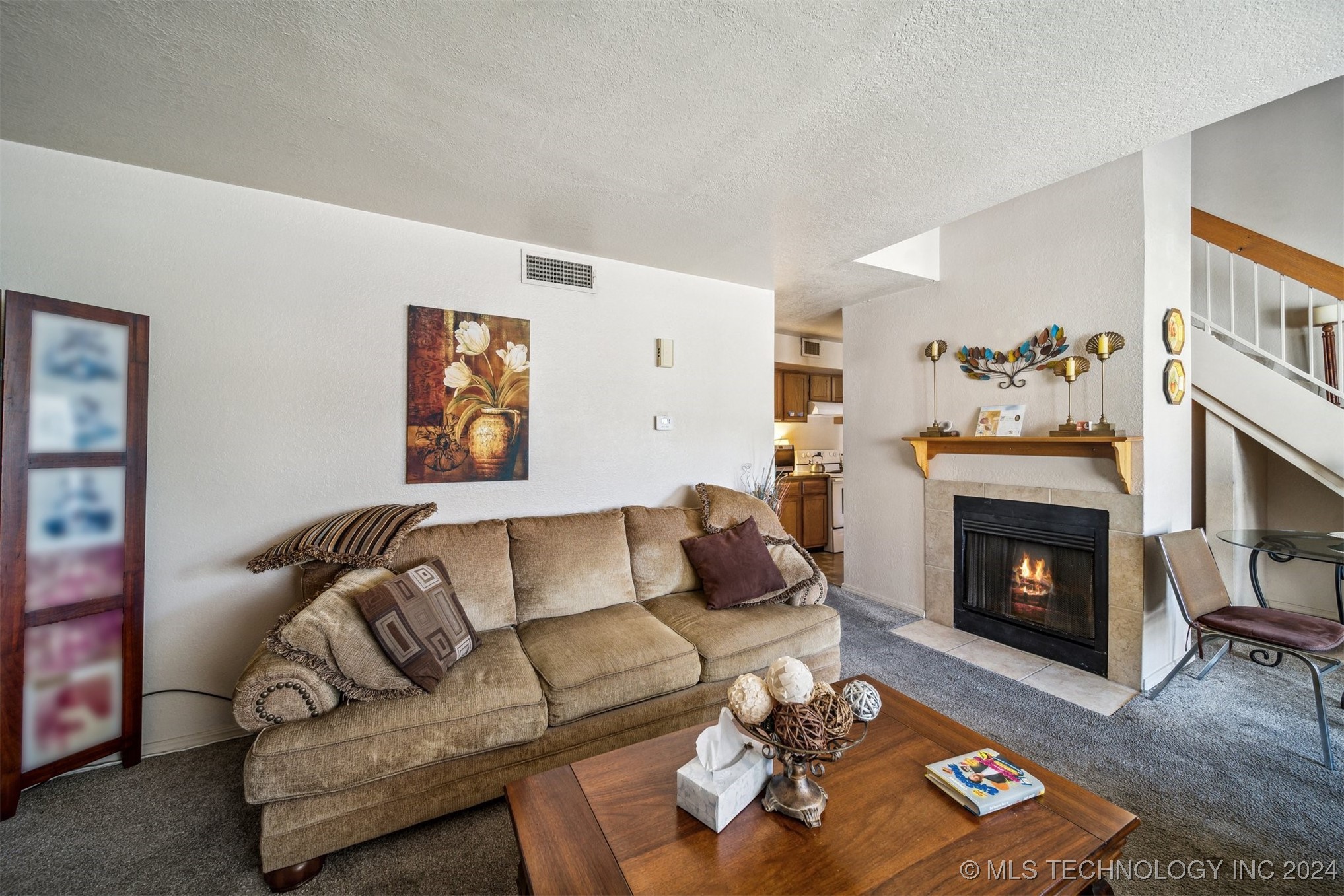 6639 S Victor Avenue S GG213