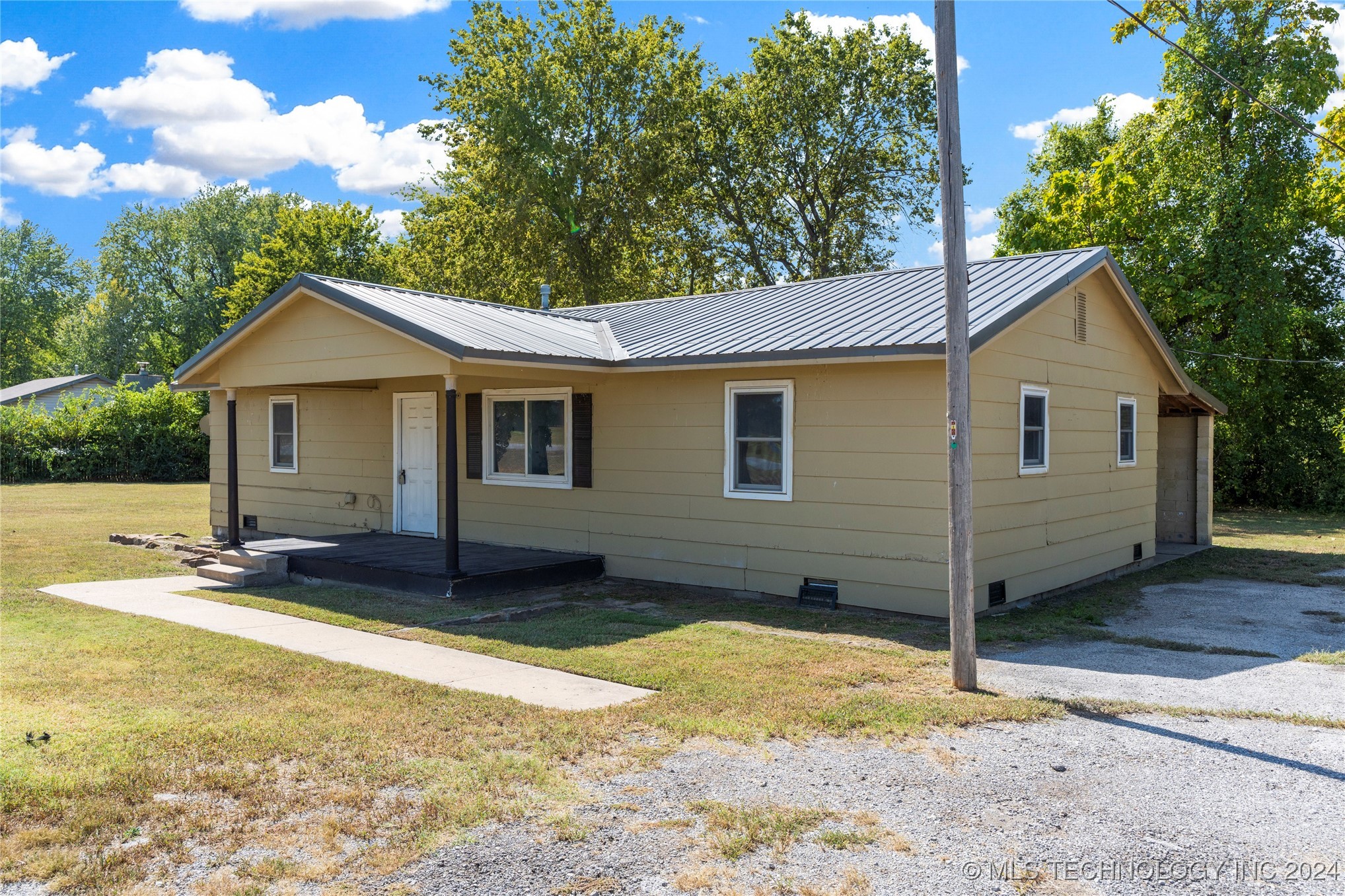 12118 N 129th East Avenue