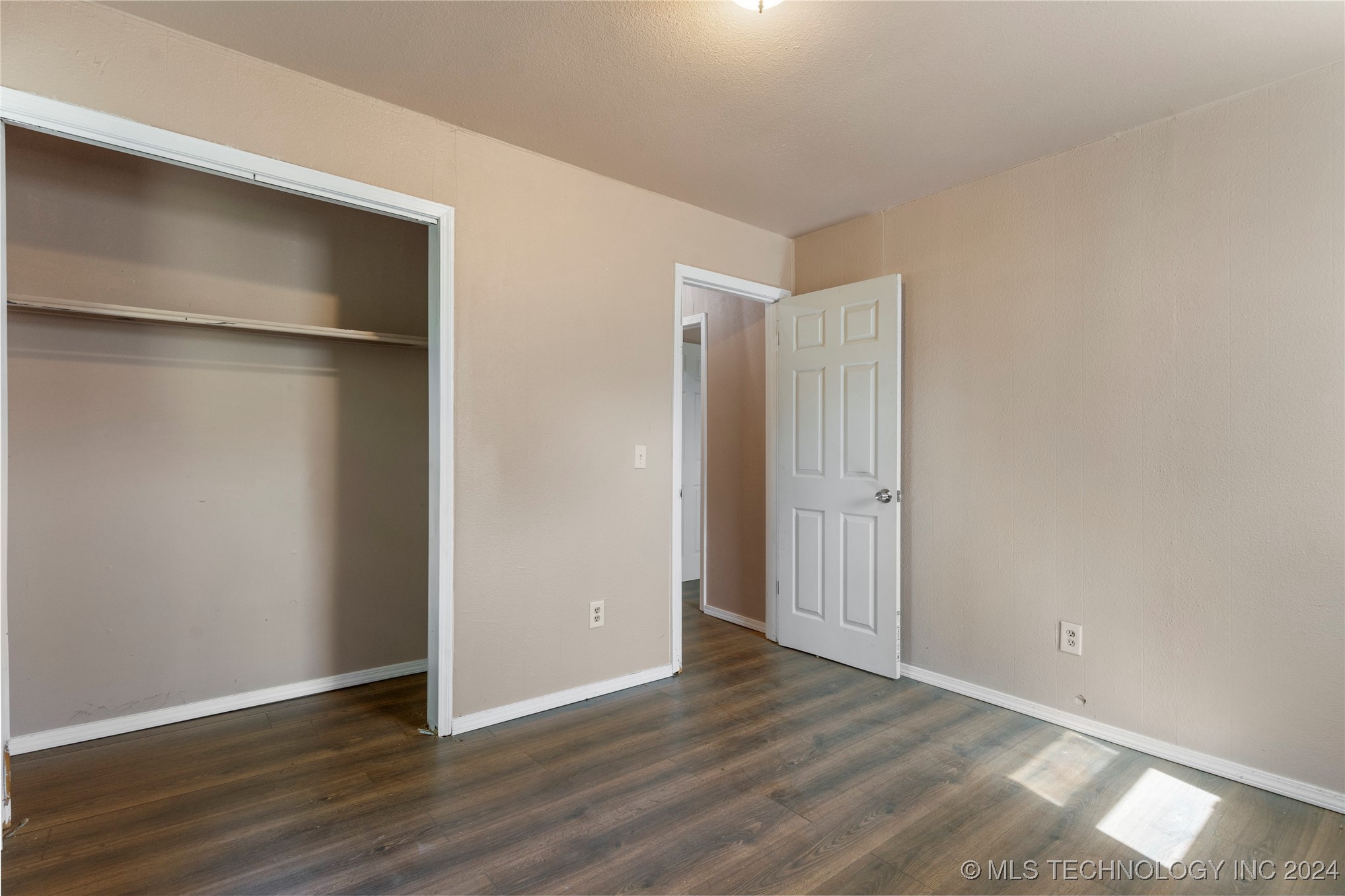 12118 N 129th East Avenue