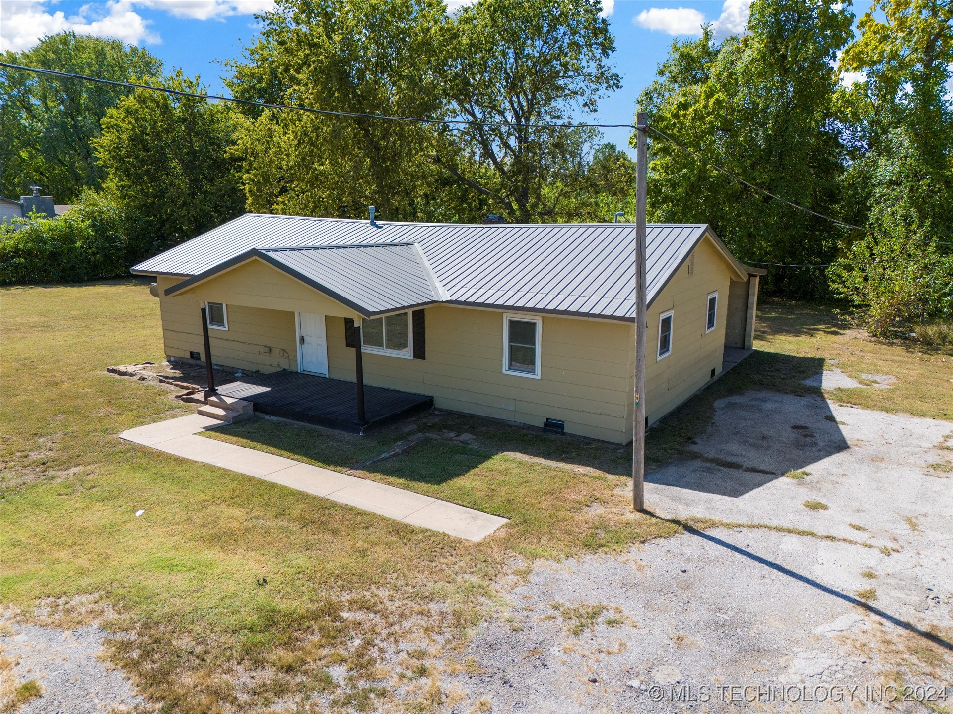 12118 N 129th East Avenue