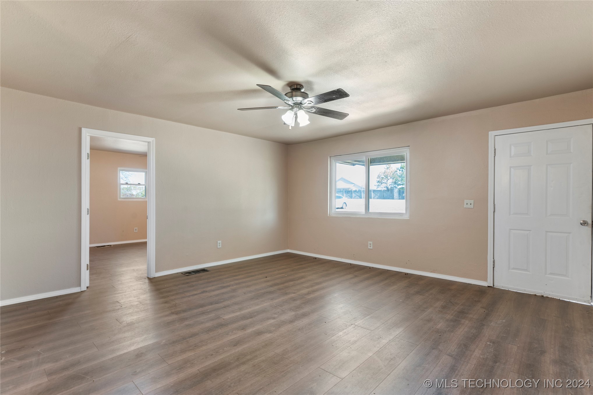 12118 N 129th East Avenue