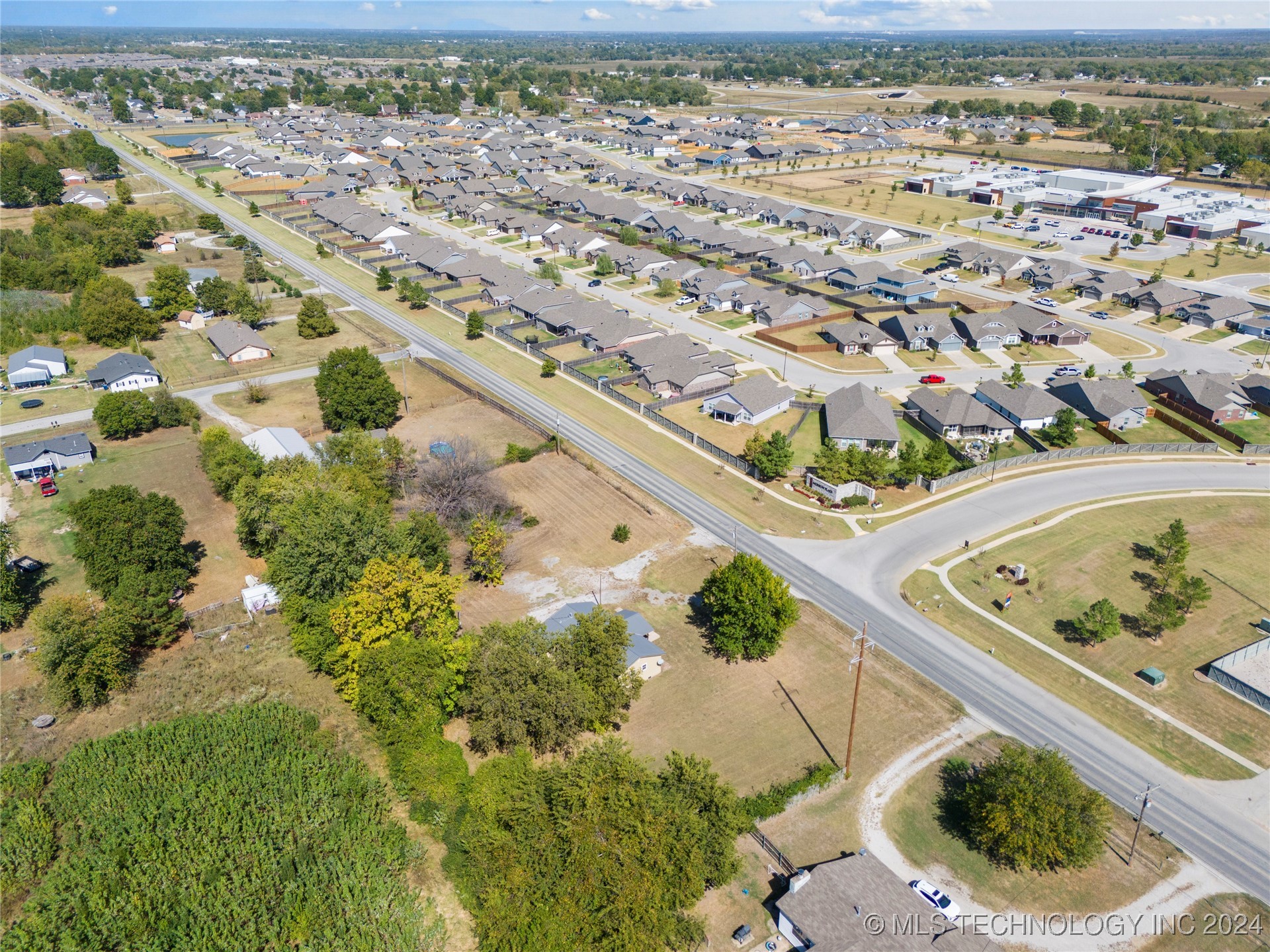 12118 N 129th East Avenue