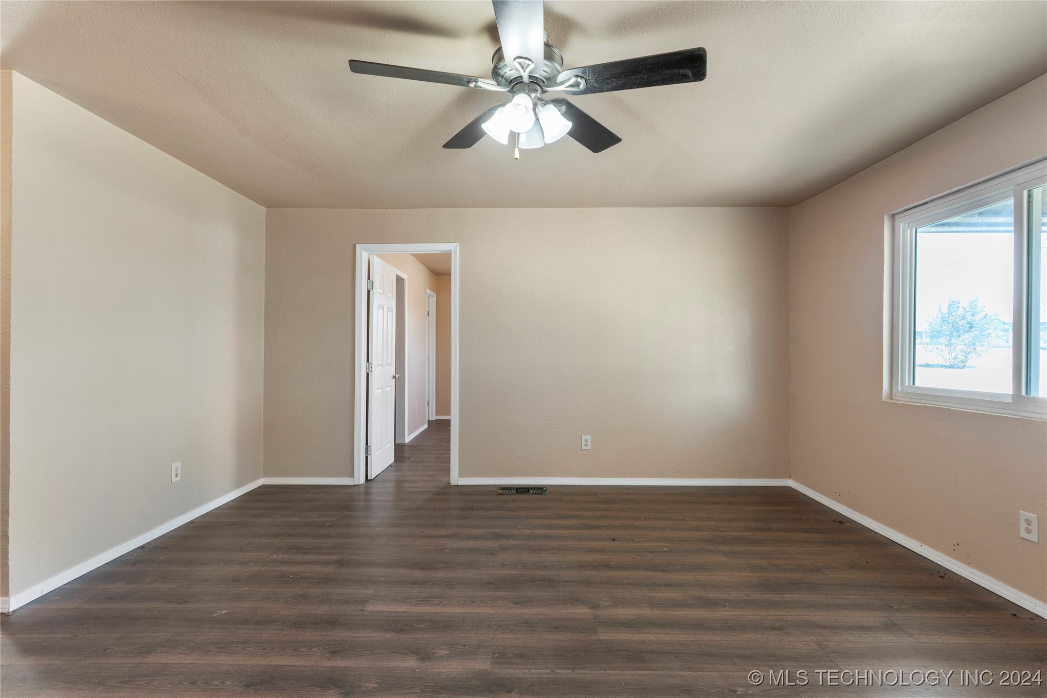 12118 N 129th East Avenue