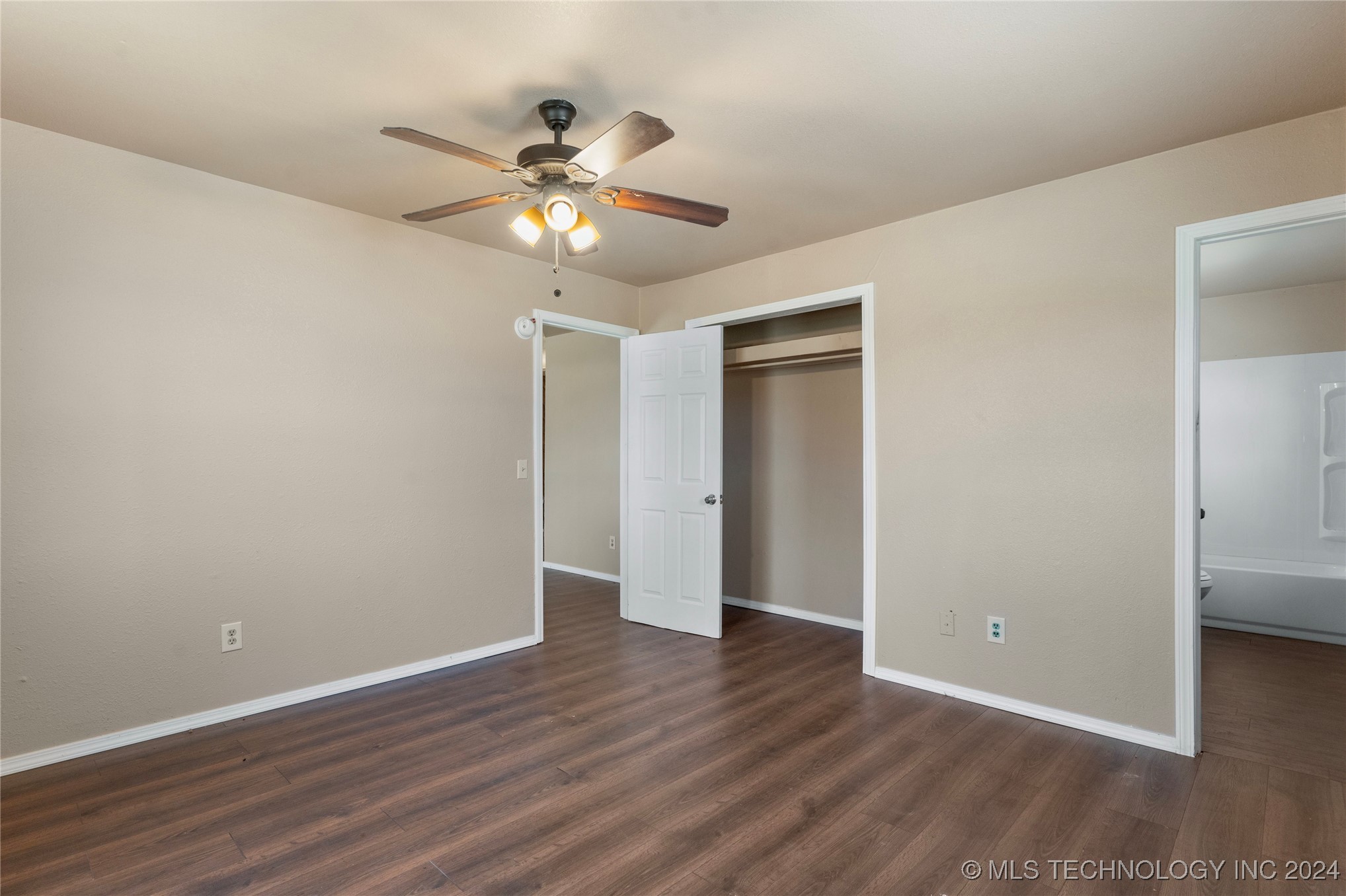 12118 N 129th East Avenue