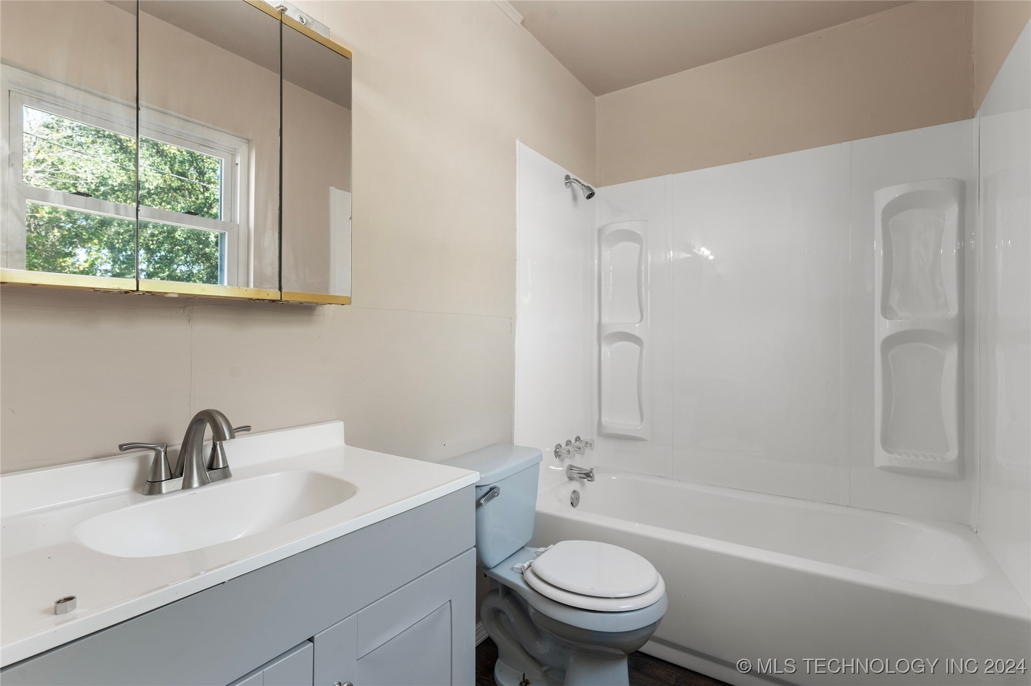 12118 N 129th East Avenue