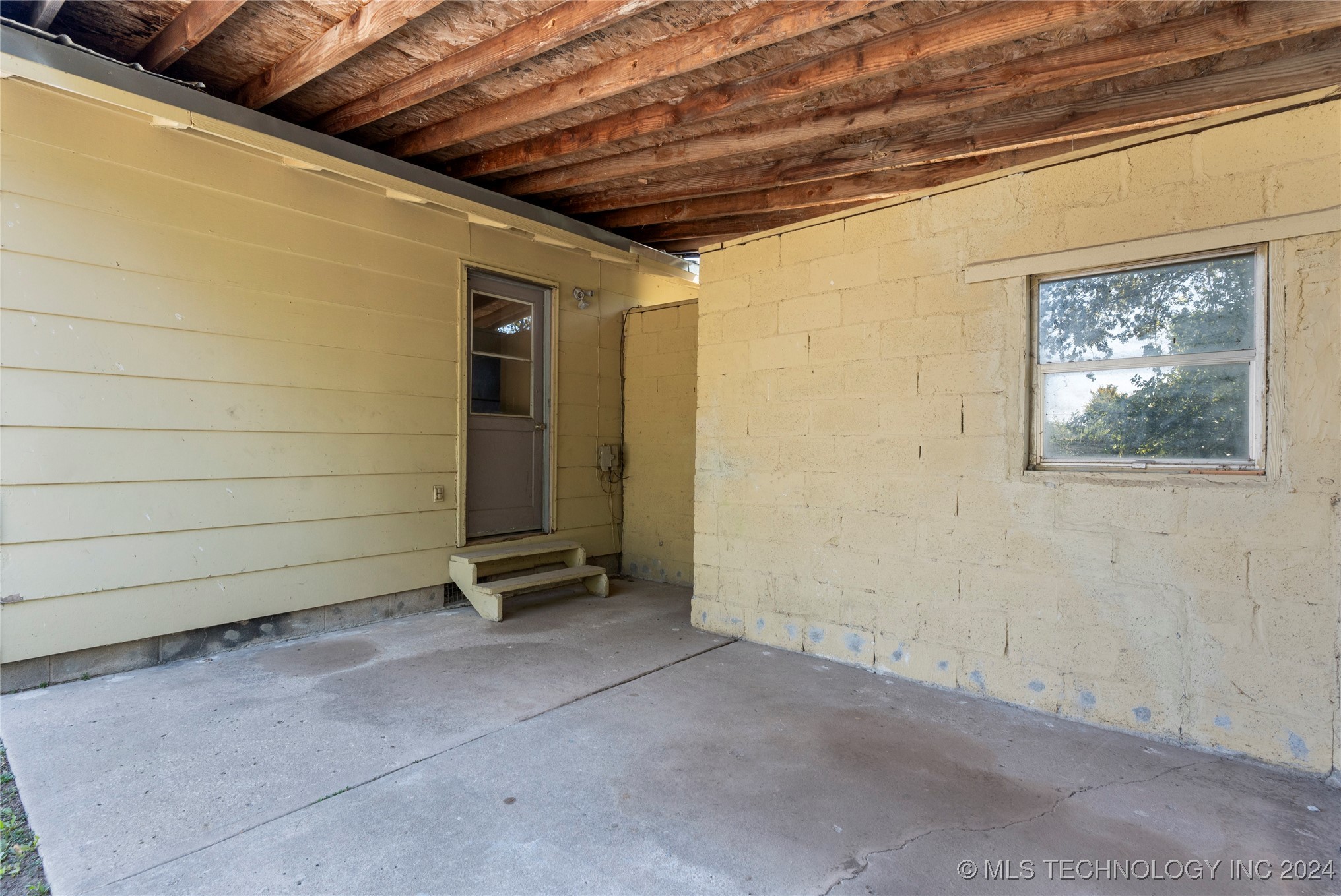 12118 N 129th East Avenue