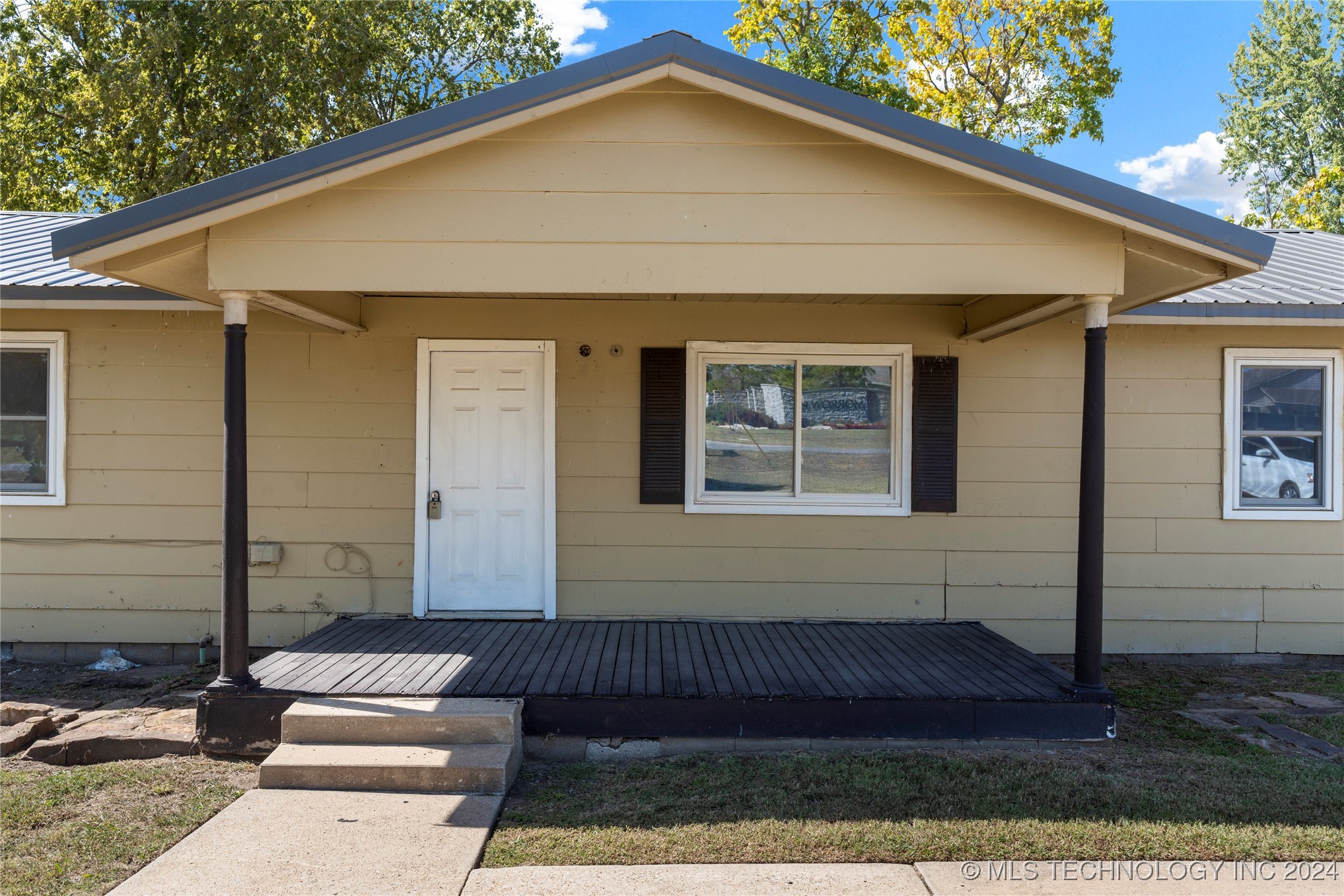 12118 N 129th East Avenue