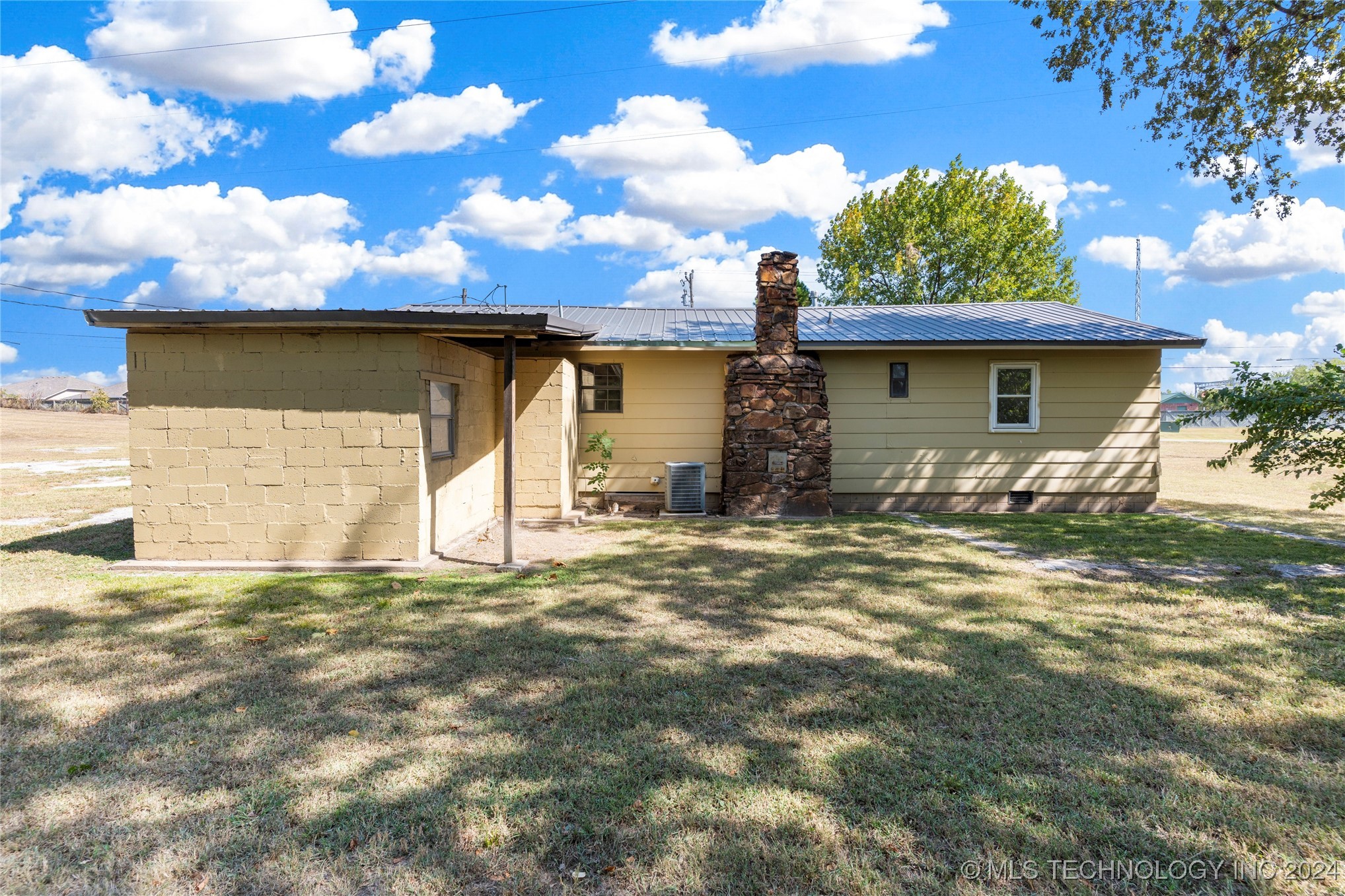 12118 N 129th East Avenue