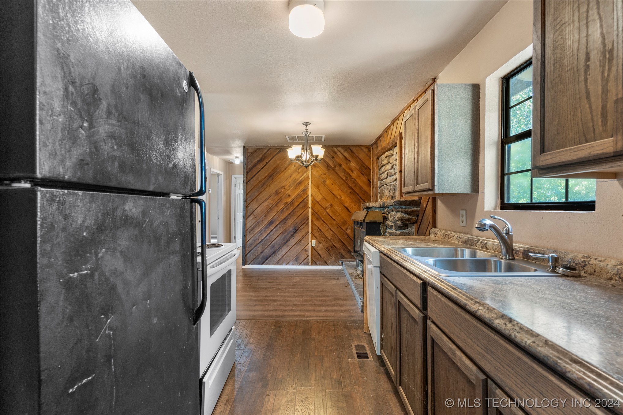 12118 N 129th East Avenue