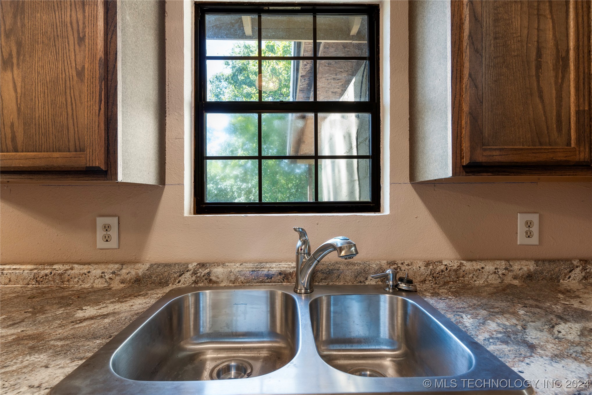 12118 N 129th East Avenue