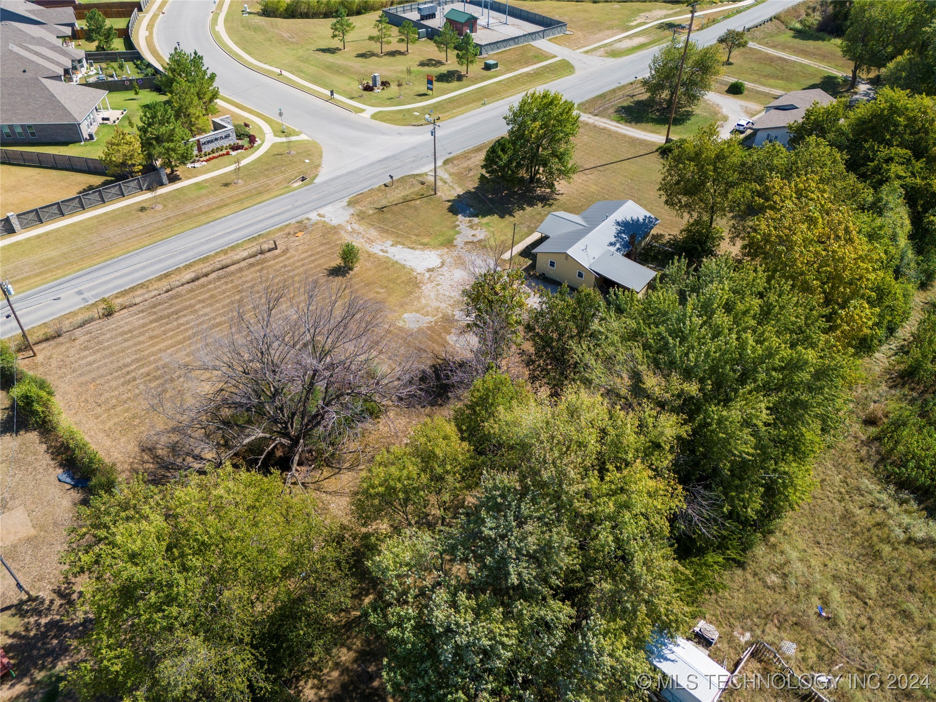 12118 N 129th East Avenue