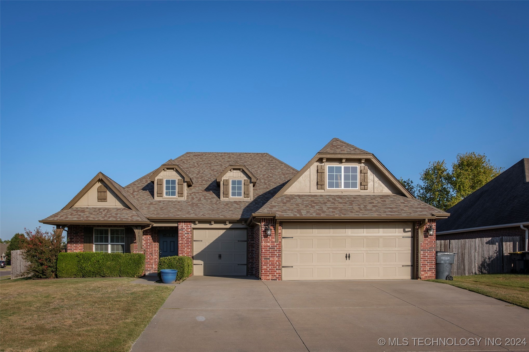 10611 S Nathan Street