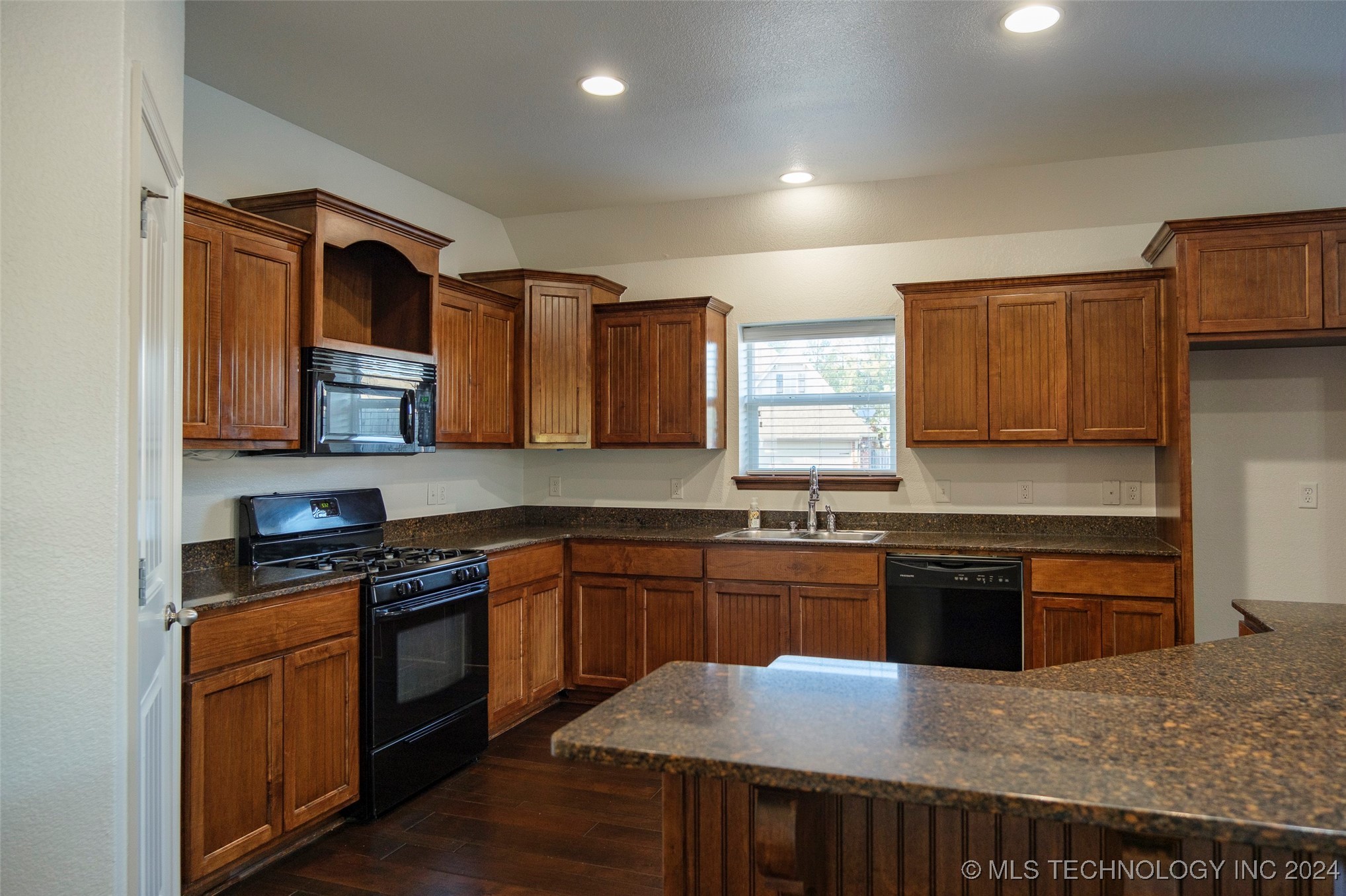 10611 S Nathan Street