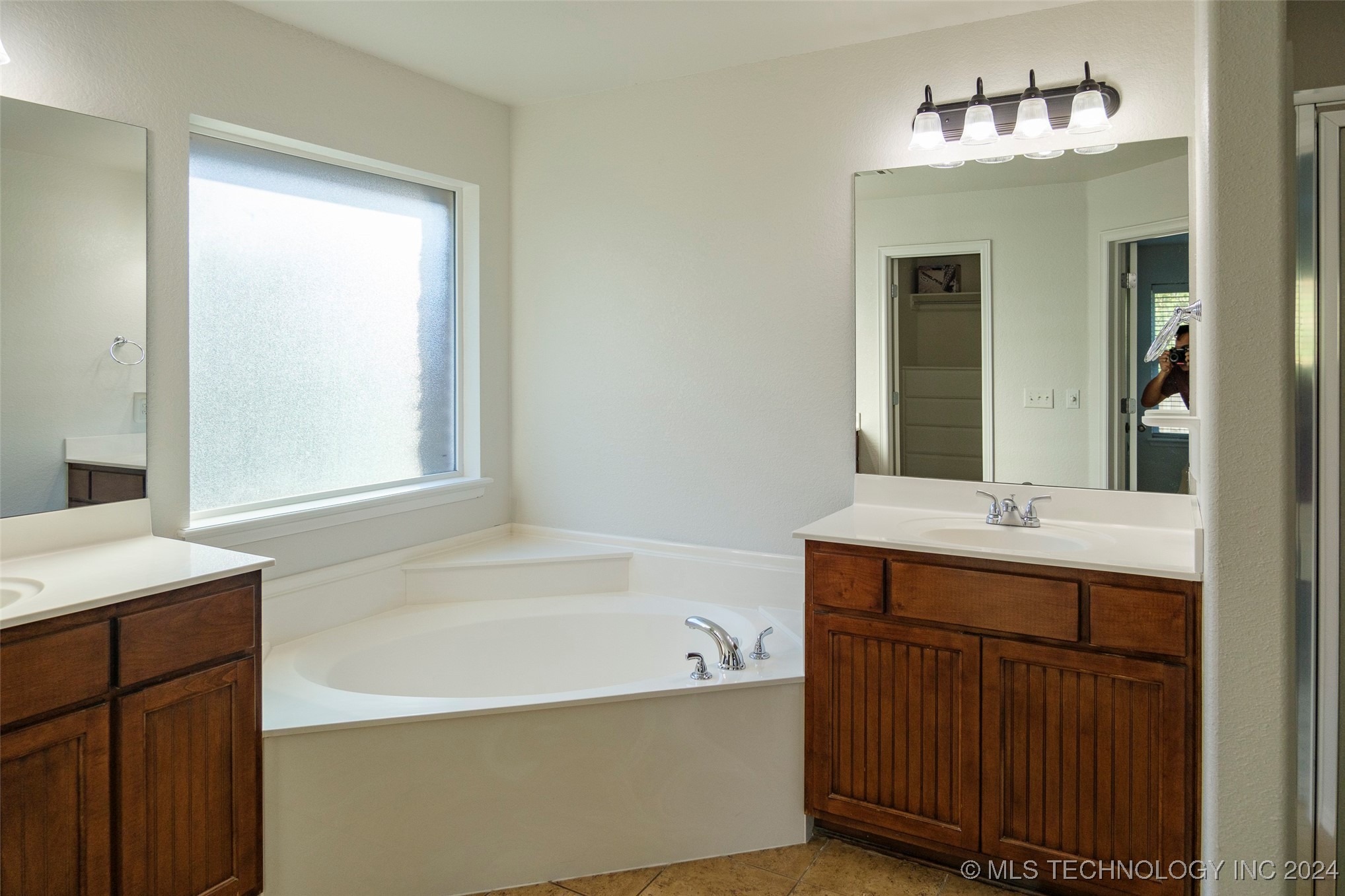 10611 S Nathan Street