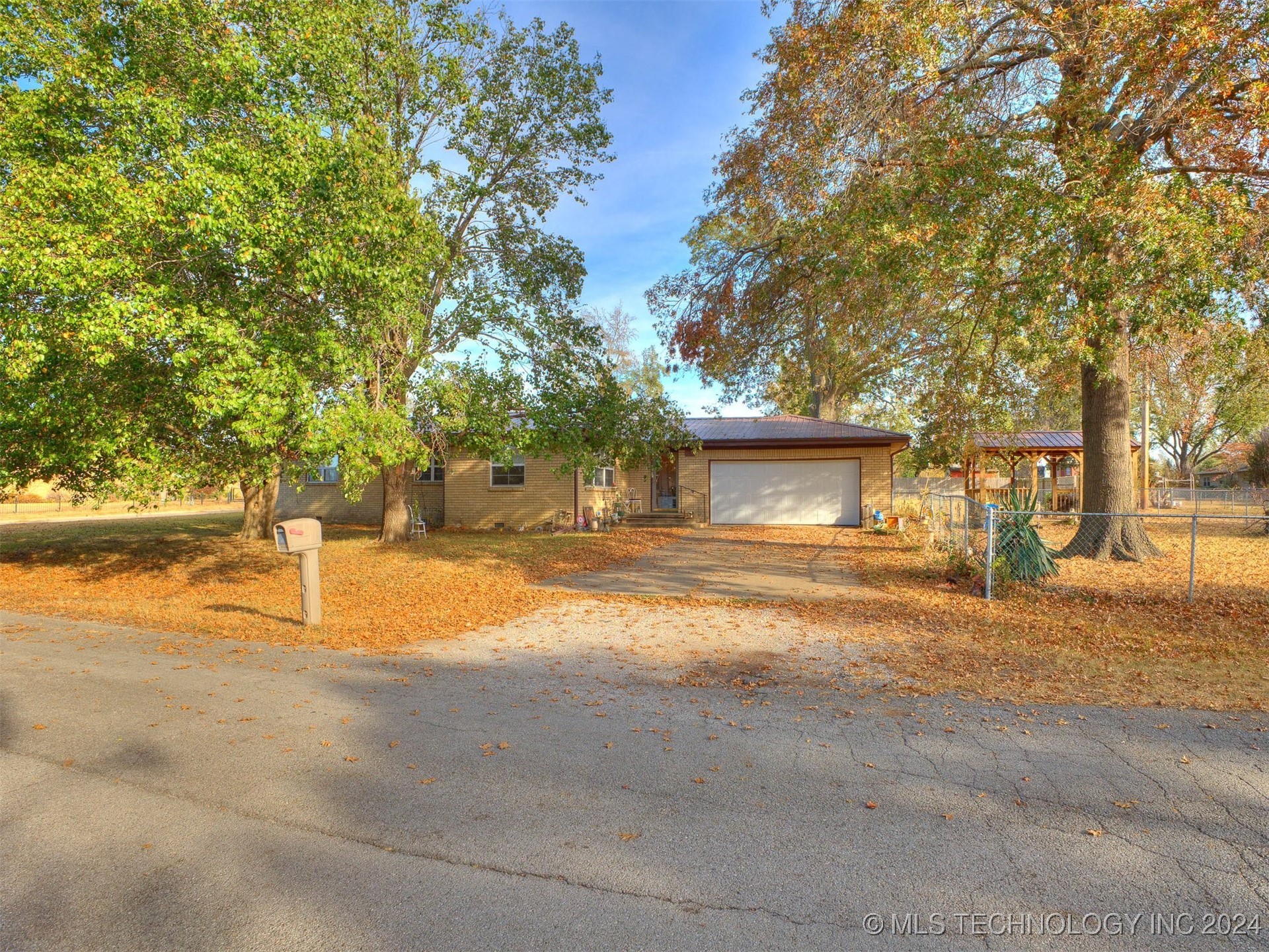 1020 N Wewoka Avenue