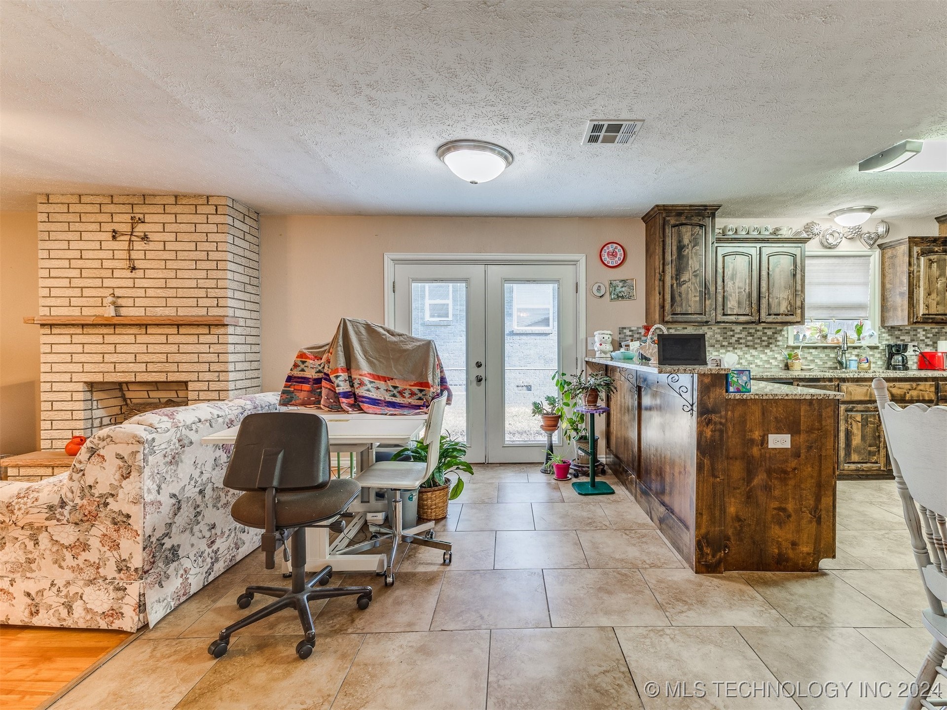 1020 N Wewoka Avenue