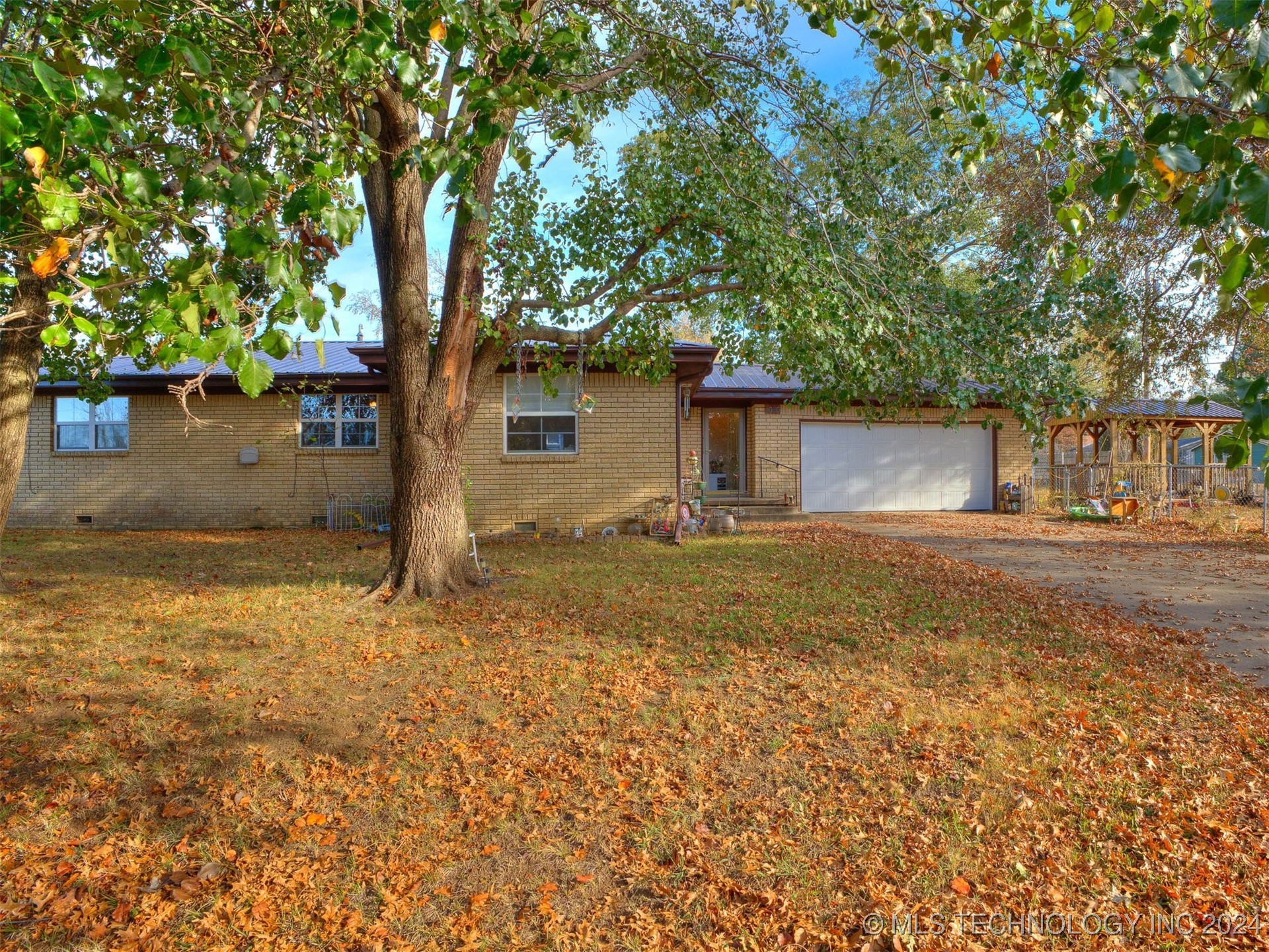 1020 N Wewoka Avenue